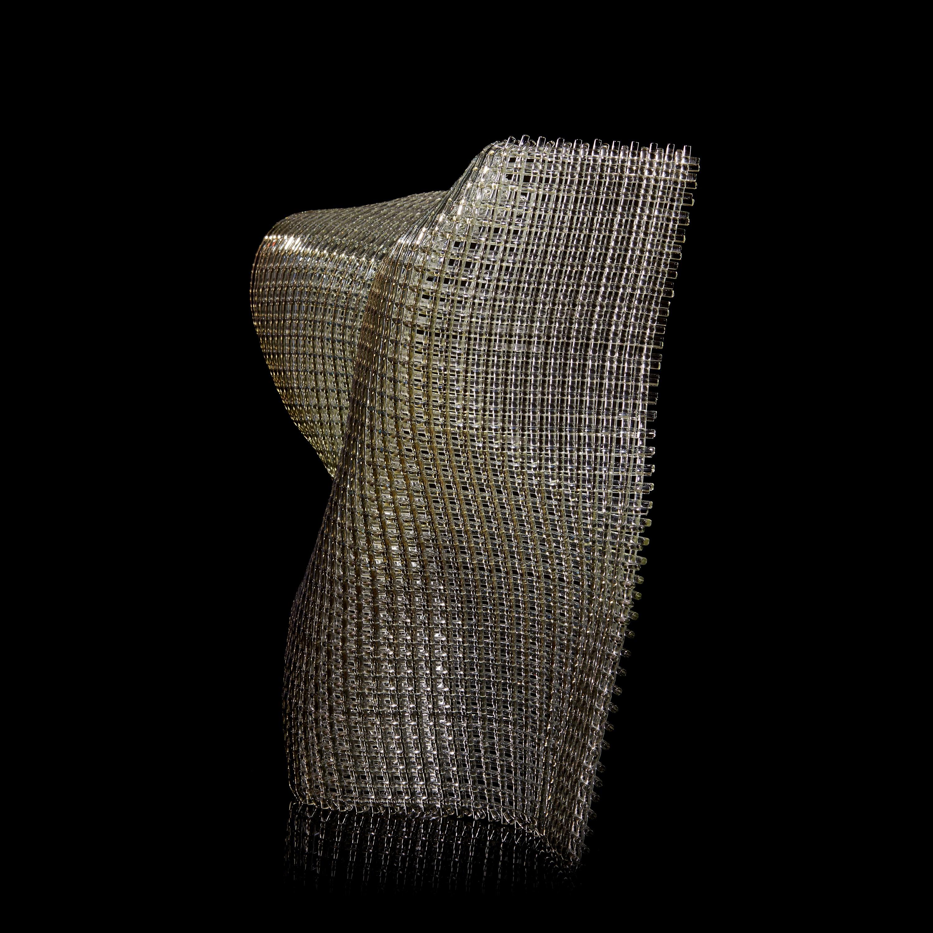 Diaphanous, una scultura in piedi in vetro iridescente di Cathryn Shilling in vendita 9