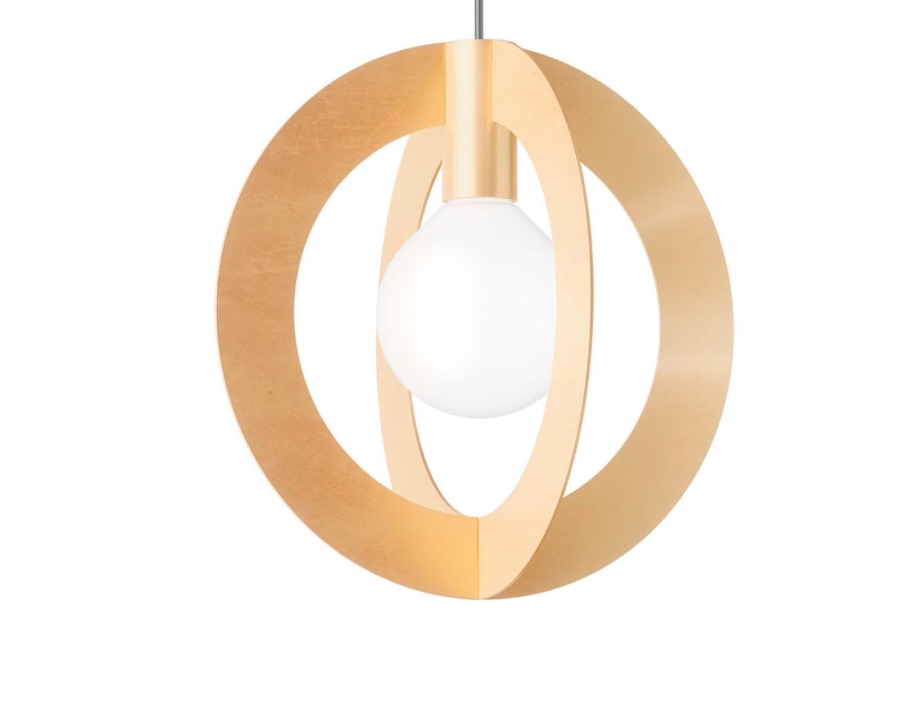 Diaradius 40 or 34 are Minimalist pendant lamps designed by Wishnya Design Studio.
Brass finish. 

Measures: D 40cm or D 34 cm
LED G9 60W 220V - US compatible
Dimmable
Adjustable wire

Two sizes available 
Two finishes available: copper,