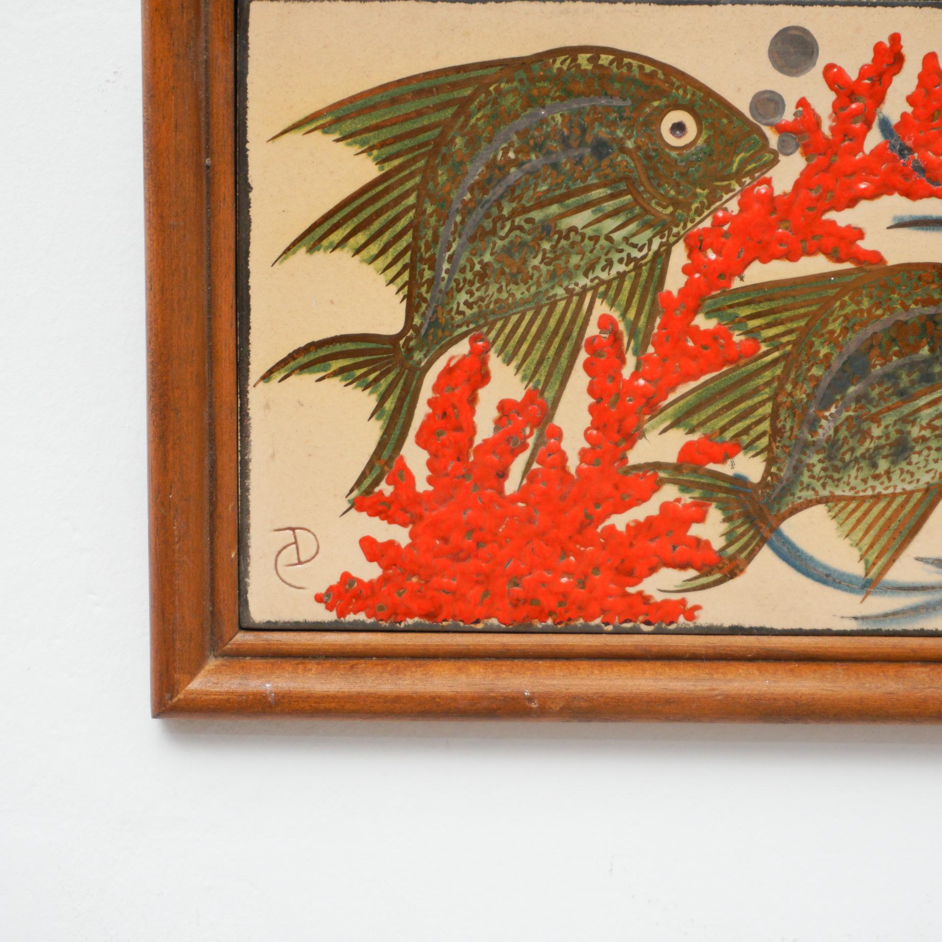Handbemaltes Keramikkunstwerk des katalanischen Künstlers Diaz Costa, um 1960.  Gerahmt. Unterschrieben.    Im Originalzustand, mit geringfügigen Gebrauchsspuren, die dem Alter und dem Gebrauch entsprechen, wobei eine schöne Patina erhalten bleibt.