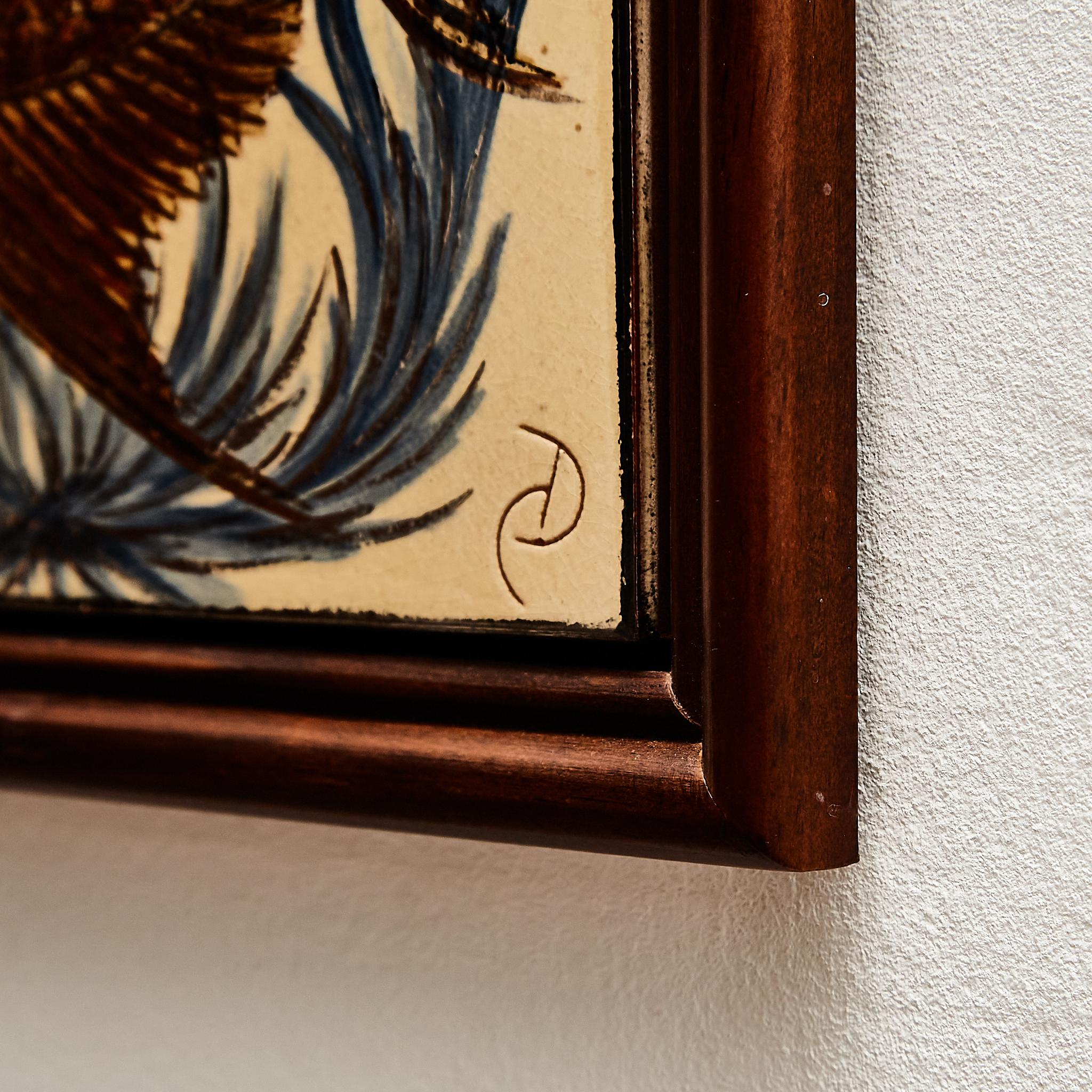 Ceramic hand painted artwork of a fish design by Catalan artist Diaz Costa, circa 1960.
Framed. Signed.

In original condition, with minor wear consistent of age and use, preserving a beautiul patina.