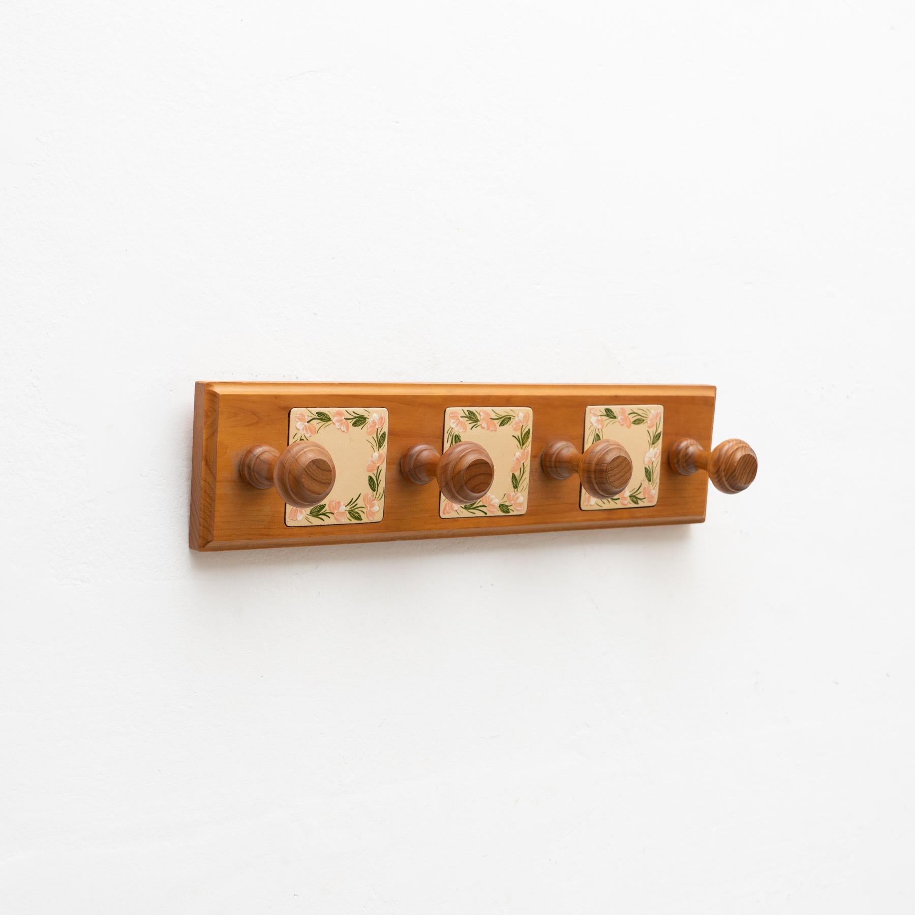 Mid-Century Modern Diaz Costa Wood and Hand Painted Ceramic Wall Hanger
