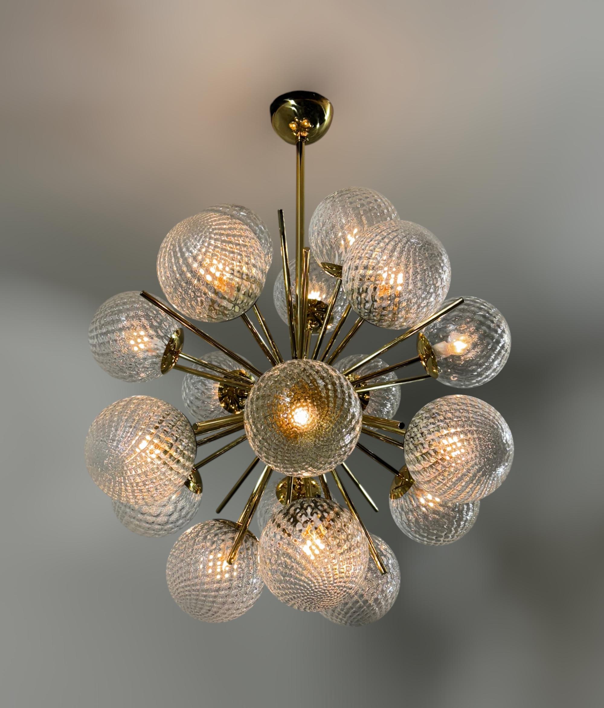 Diciotto Balloton Sputnik Chandelier by Fabio Ltd In New Condition For Sale In Los Angeles, CA