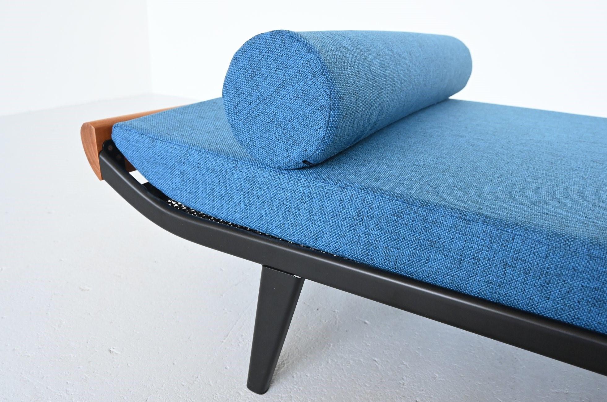 Dick Cordemeijer Cleopatra daybed in blue Auping The Netherlands 1954 In Good Condition For Sale In Etten-Leur, NL