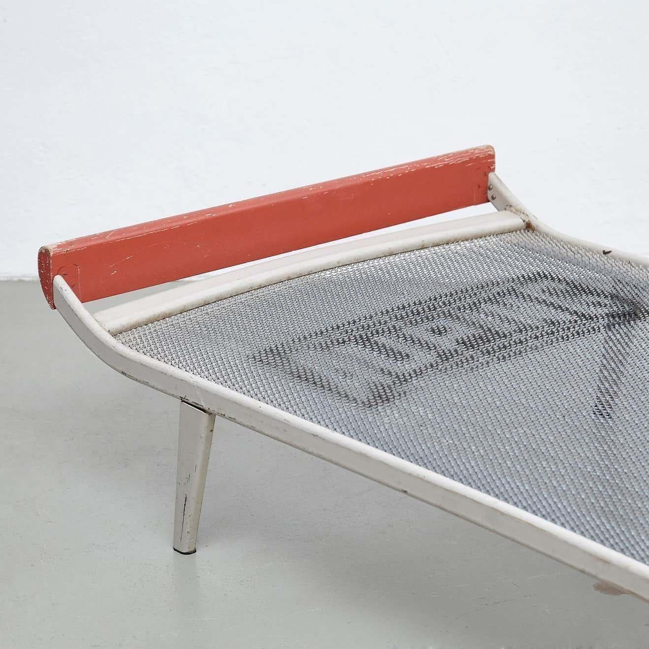 Méridienne en métal et bois moderne du milieu du siècle dernier de Dick Cordemeijer pour Cléopâtre, vers 1950 en vente 4