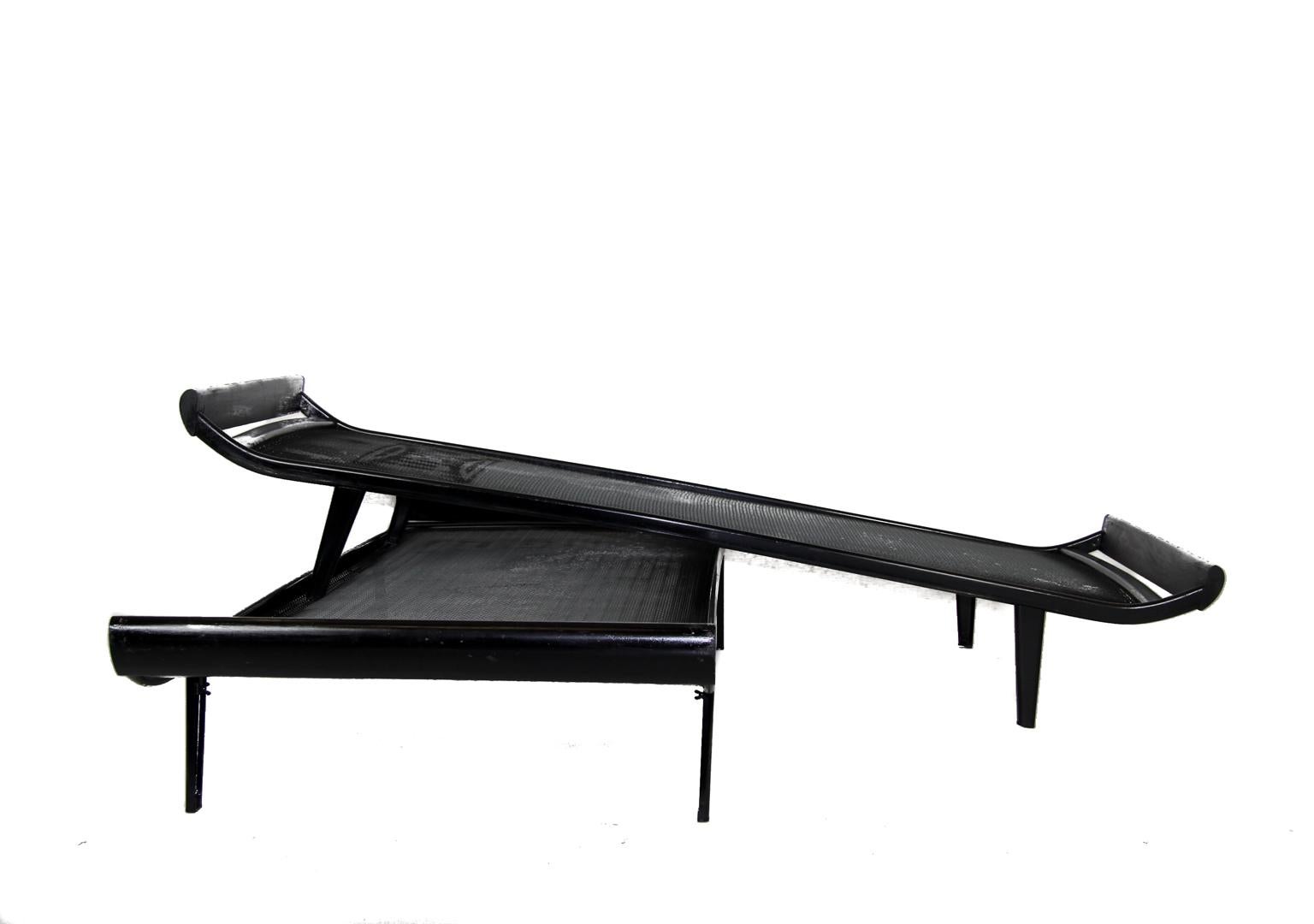 Dick Cordemeijer Mid-Century Modern Metal Daybed Cleopatra, circa 1950 For Sale 1