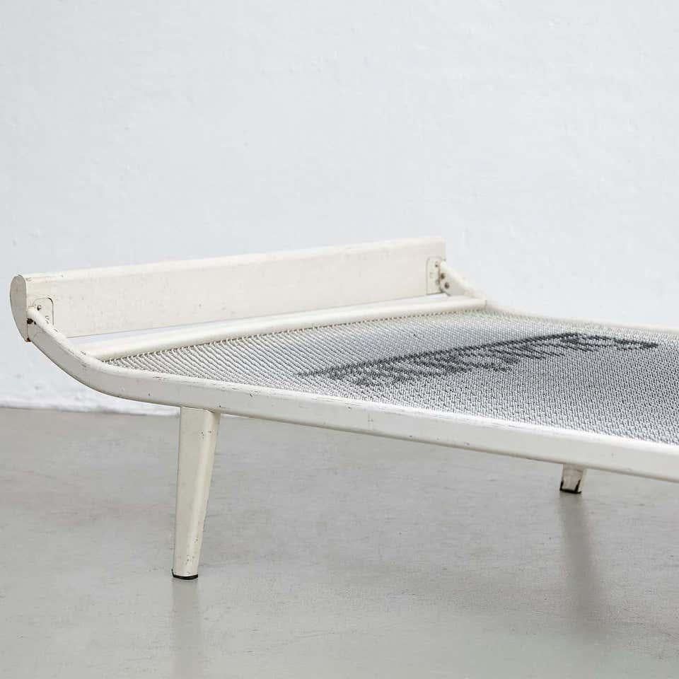 Dick Cordemeijer Mid-Century Modern Metal Daybed Cleopatra, circa 1950 For Sale 2