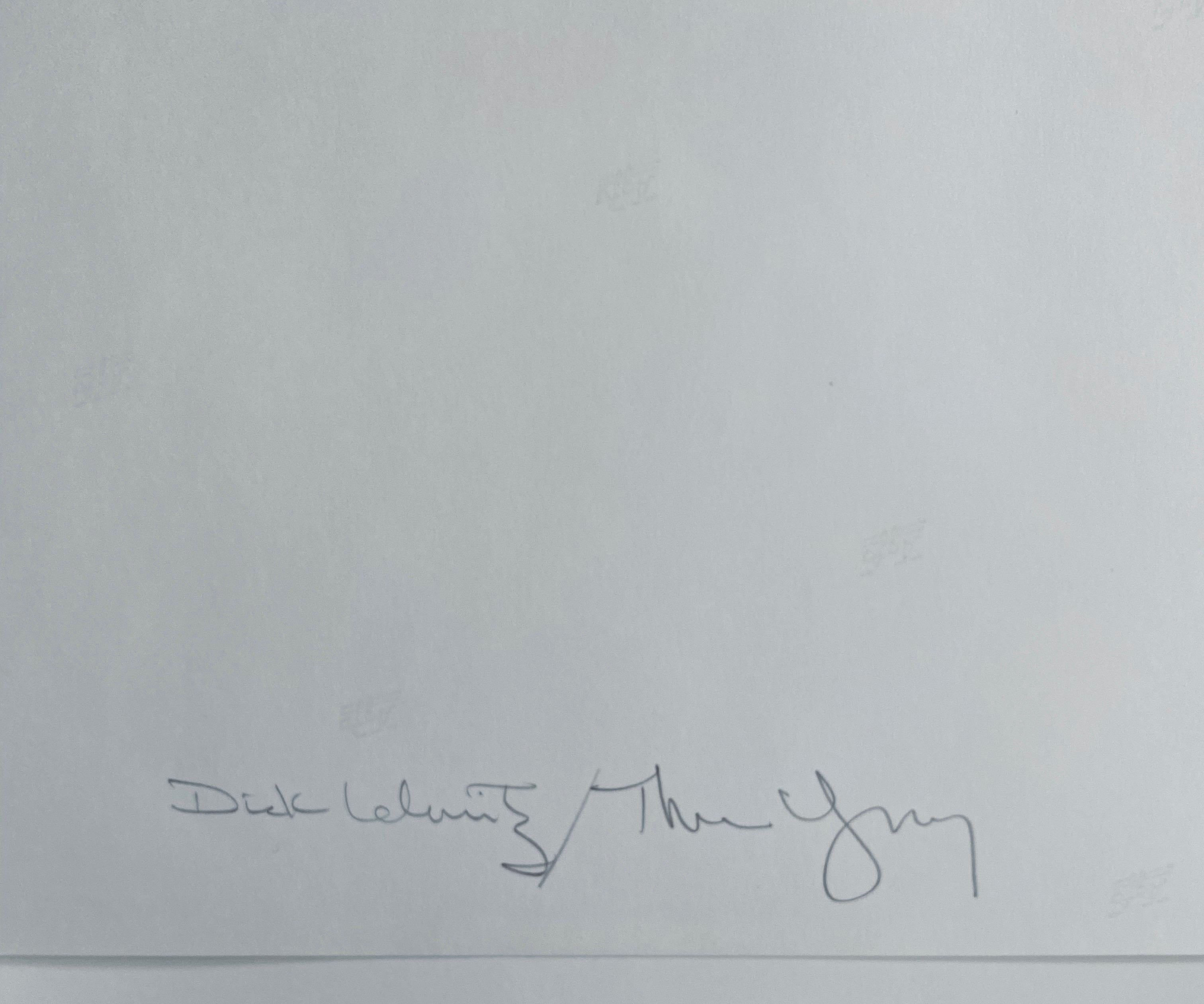 Richard Lebowitz, né en 1937, Américain, (Faculté RISD 1964-1995, Photographie ; Professeur émérite)
Tom Young, né en 1951, Américain, (RISD MFA 1977, Photographie)
TITRE : Two Man Show, épreuve à la gélatine argentique signée à la main au