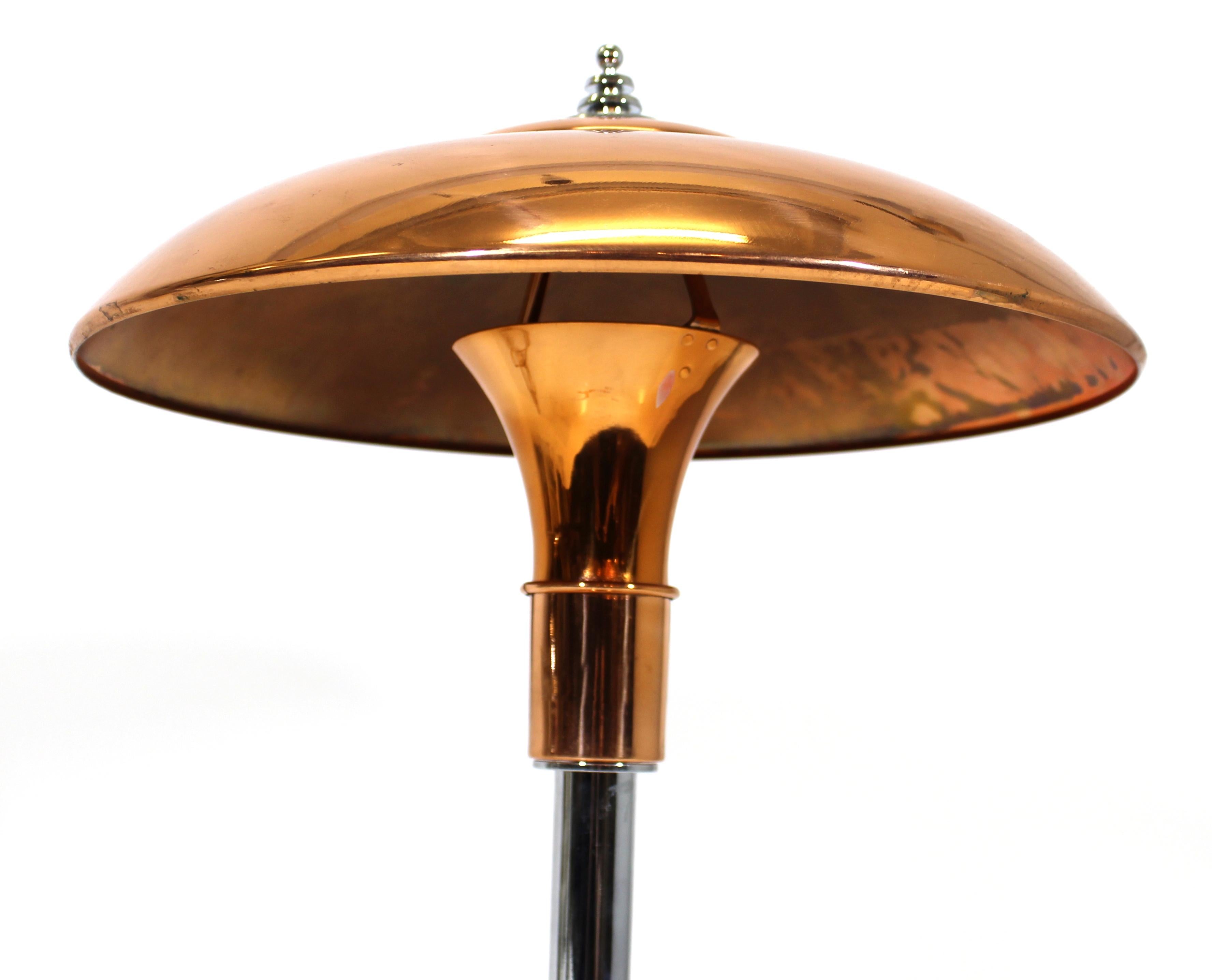 Mid-20th Century Dickerson & Faries American Art Deco 'Guardsman' Table Lamp