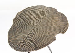 Niedriger Tisch aus Bronze in Goldfarbe