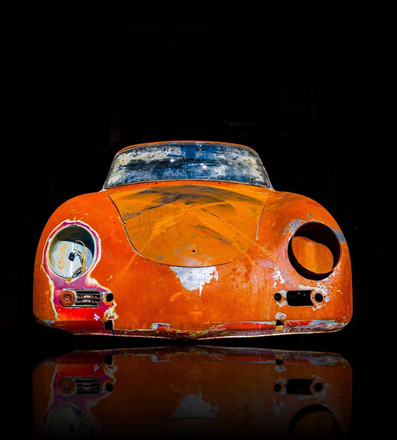 Color Photograph Didier Engels - Rusty Spyder