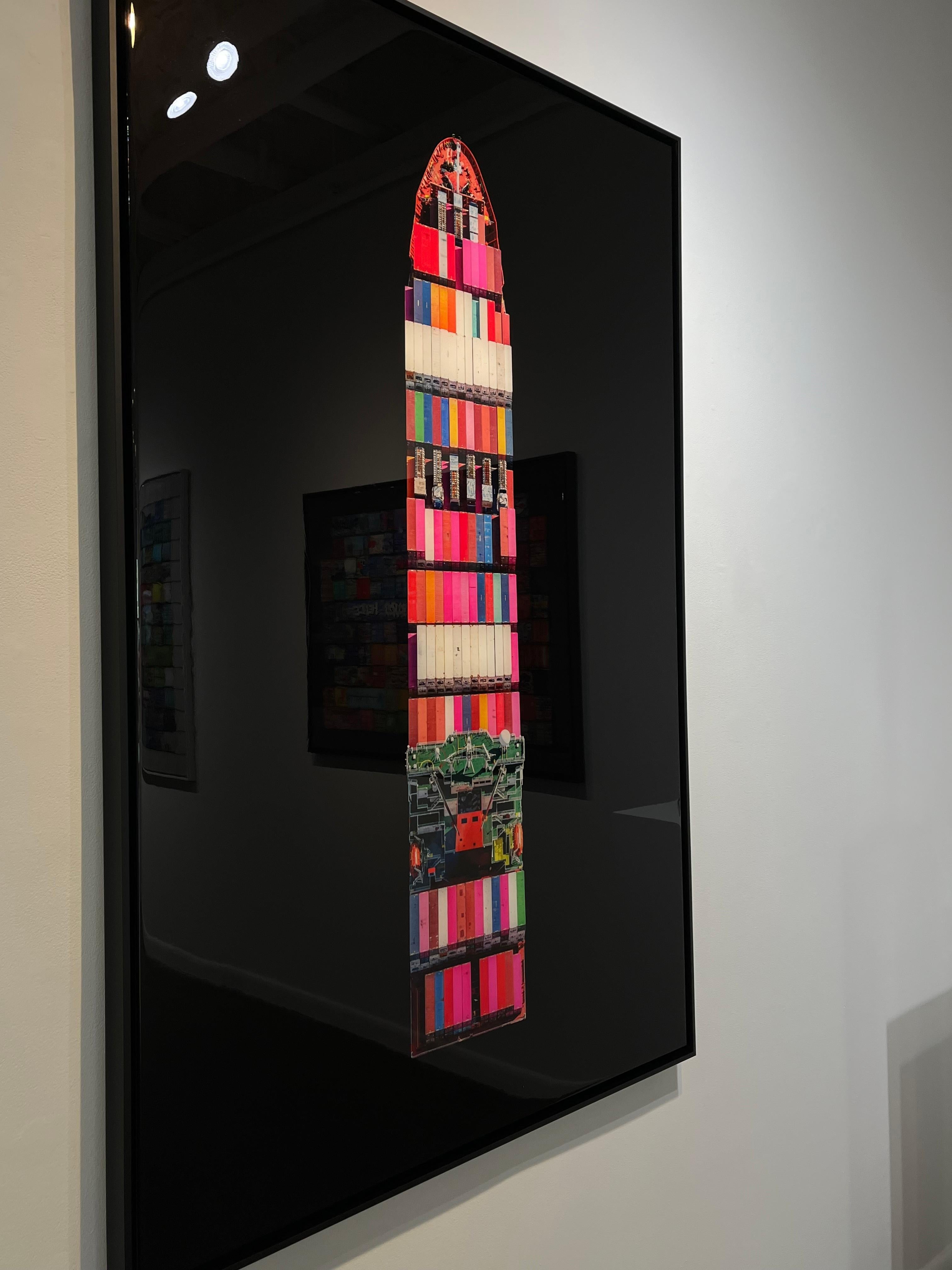 Verre teinté - Contemporain Photograph par Didier Engels