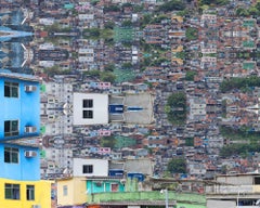 "Brésil Rio Favela Rocinha 1", fotografia di Didier Fournet (55x81in), 2015