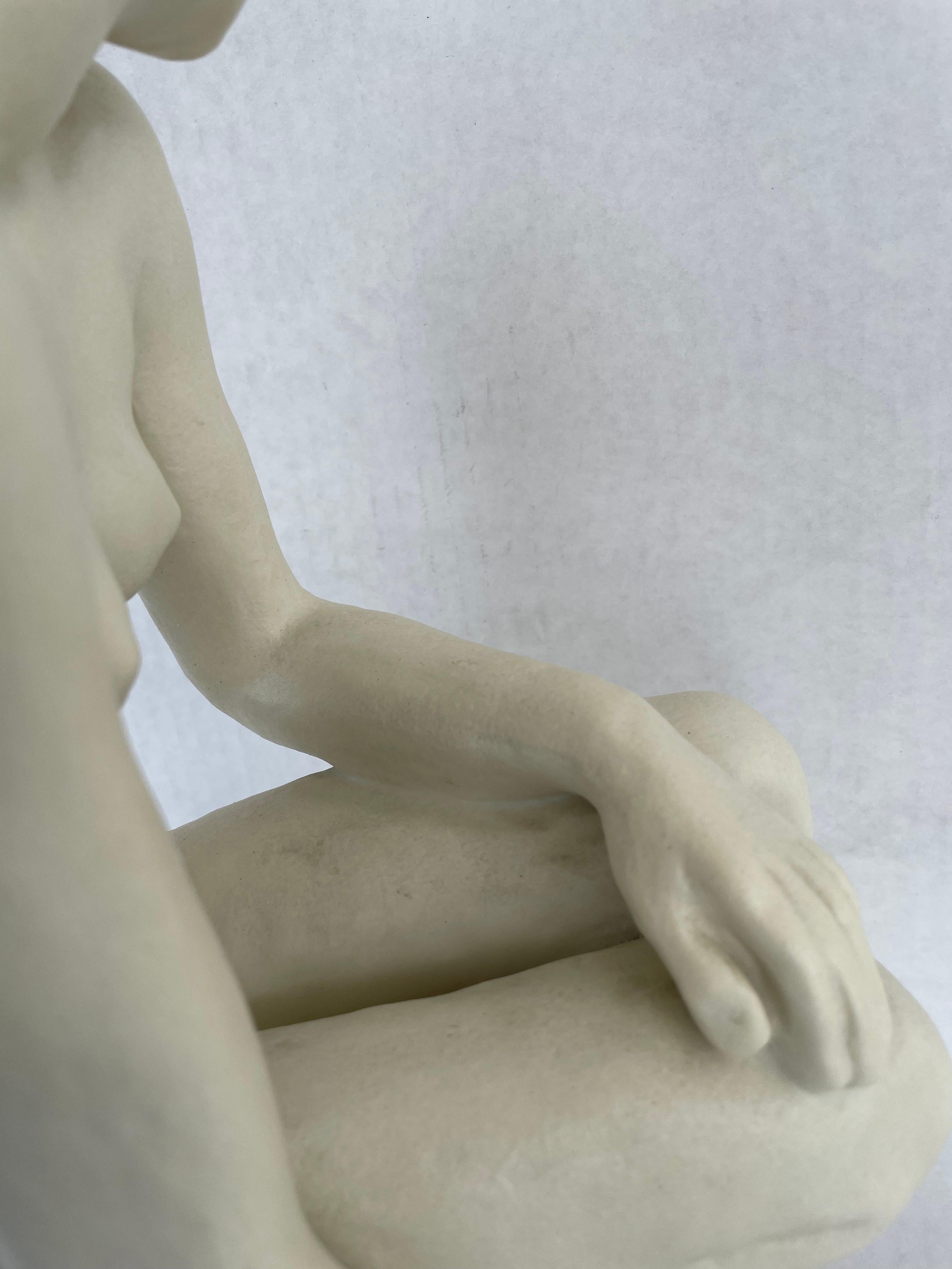 „Die Hockende“ von Rosenthal, weibliche Figur  im Angebot 8