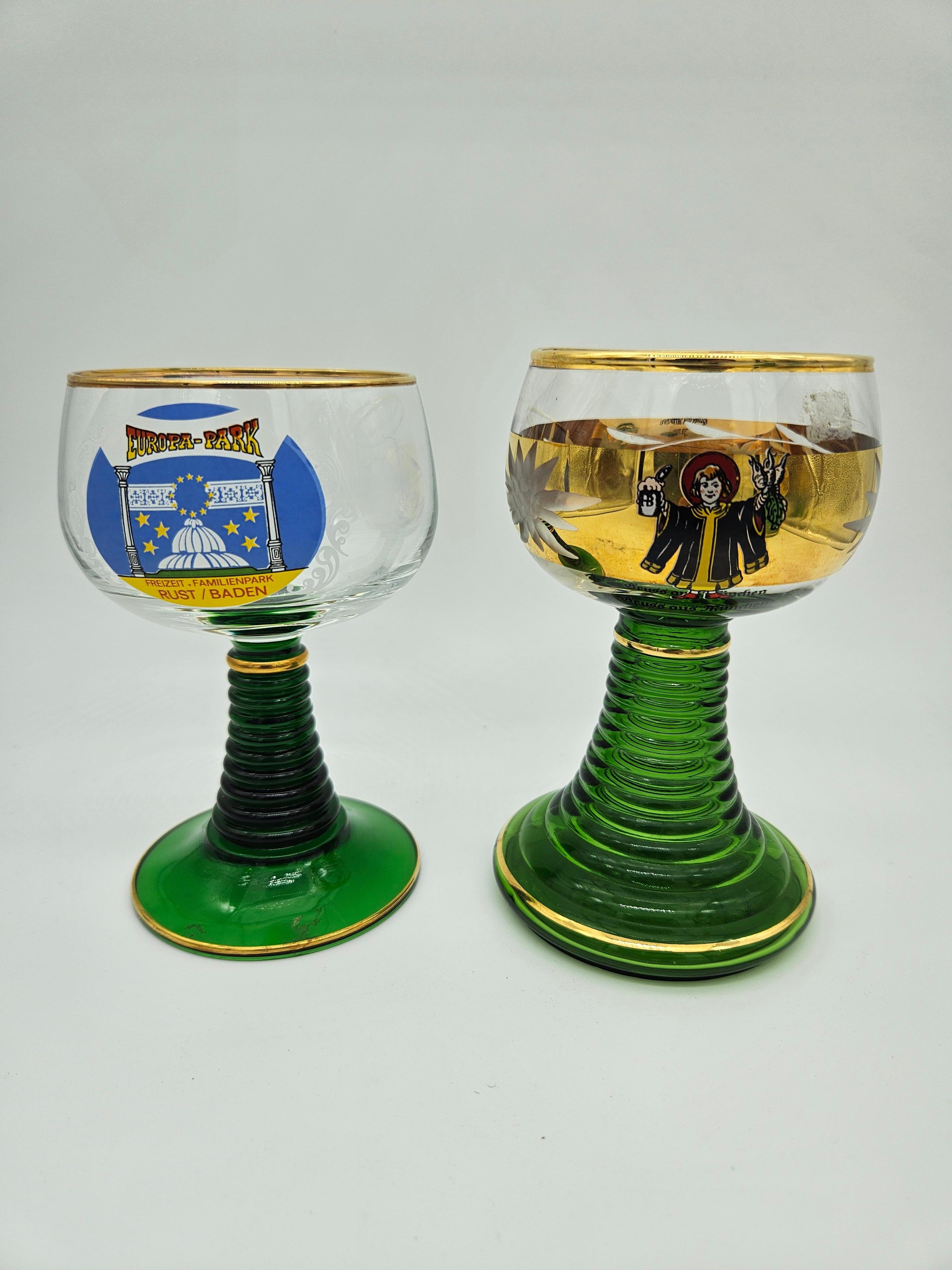 Ten gold and colored decorated glass glasses 20th century Germany For Sale 5