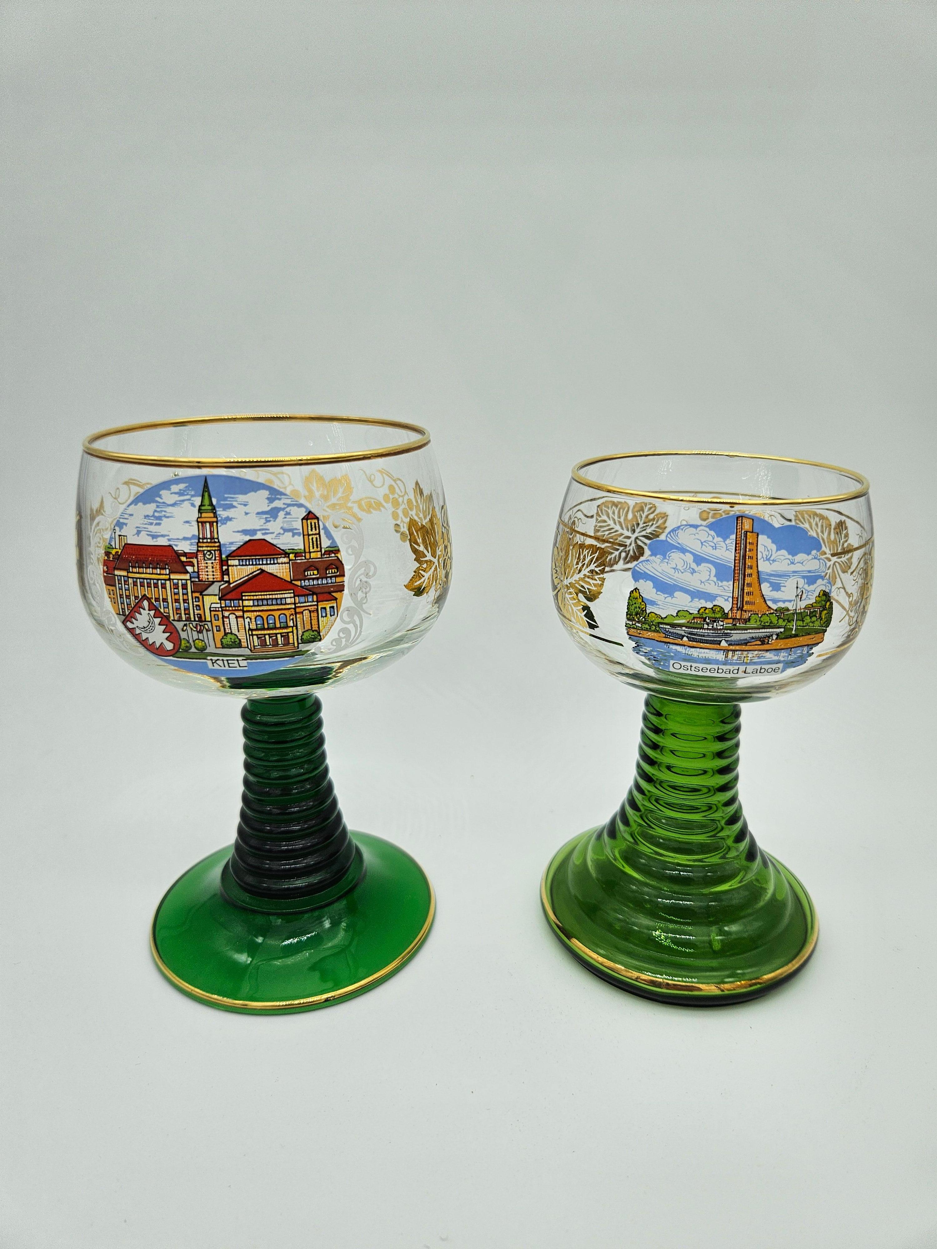 Ten gold and colored decorated glass glasses 20th century Germany For Sale 2