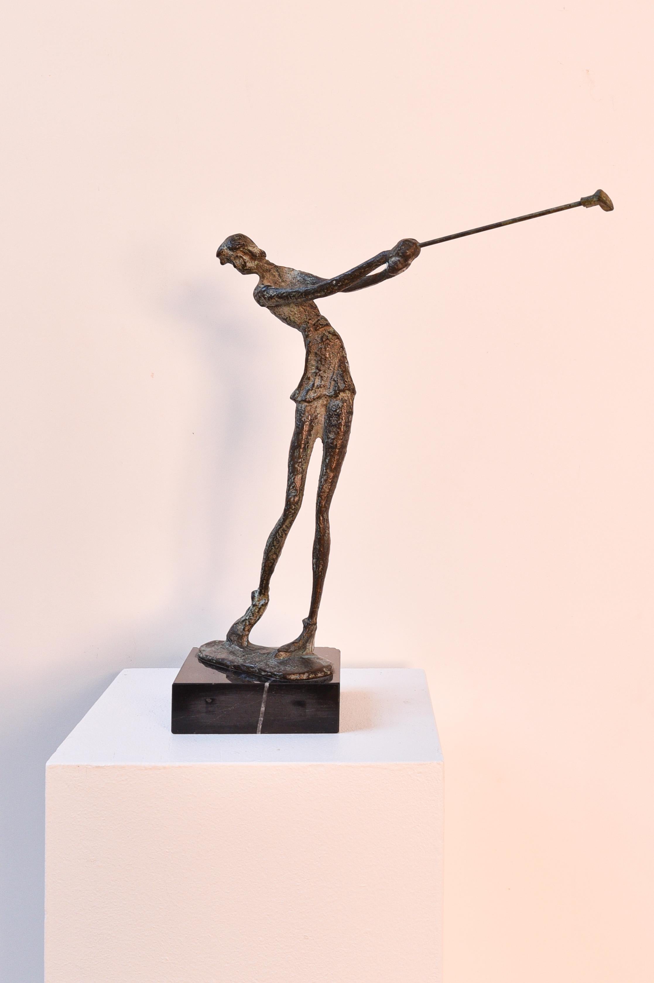 Diego Giacometti Figurative Sculpture - Bronze statue of a female golf player on a marble foot, after Giacometti