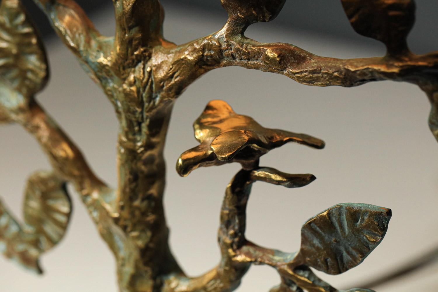 Diego Giacometti-style gilt bronze tree-leaf table lamp  In Good Condition In Lyon, FR