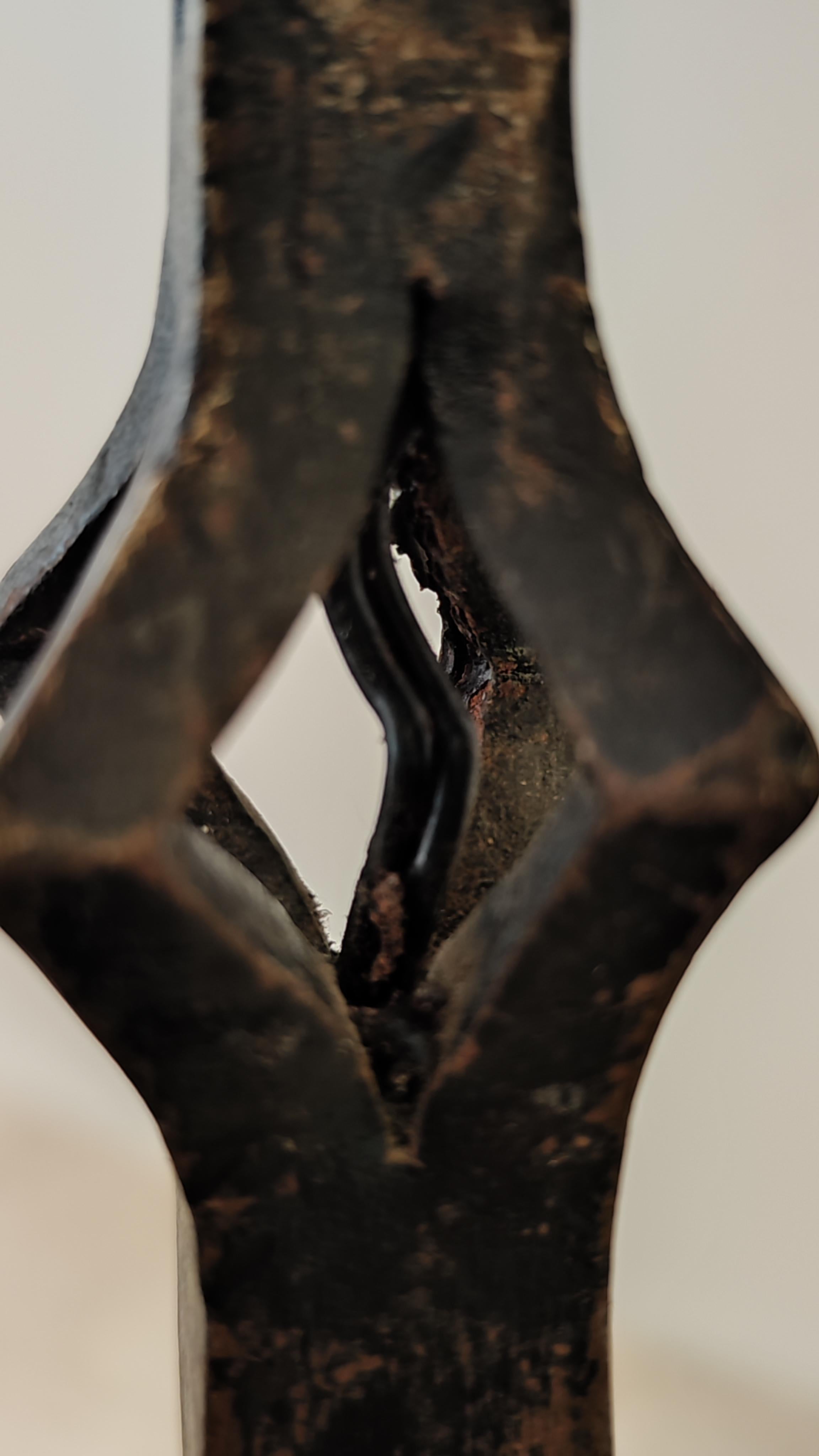 Diego Giacometti style wrought iron table lamp - 1950s - Italy - Brutalist style For Sale 3