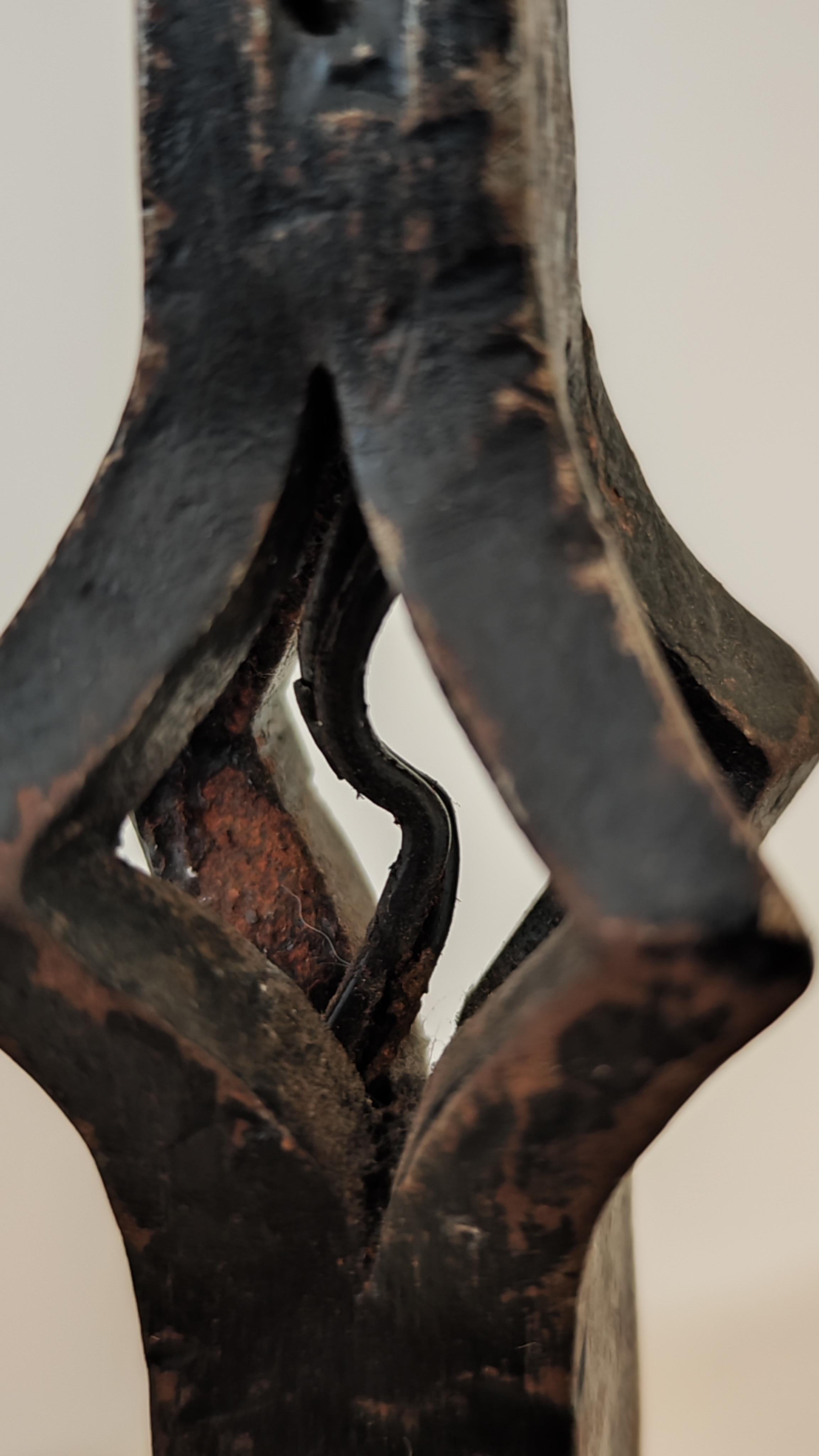 Diego Giacometti style wrought iron table lamp - 1950s - Italy - Brutalist style For Sale 4