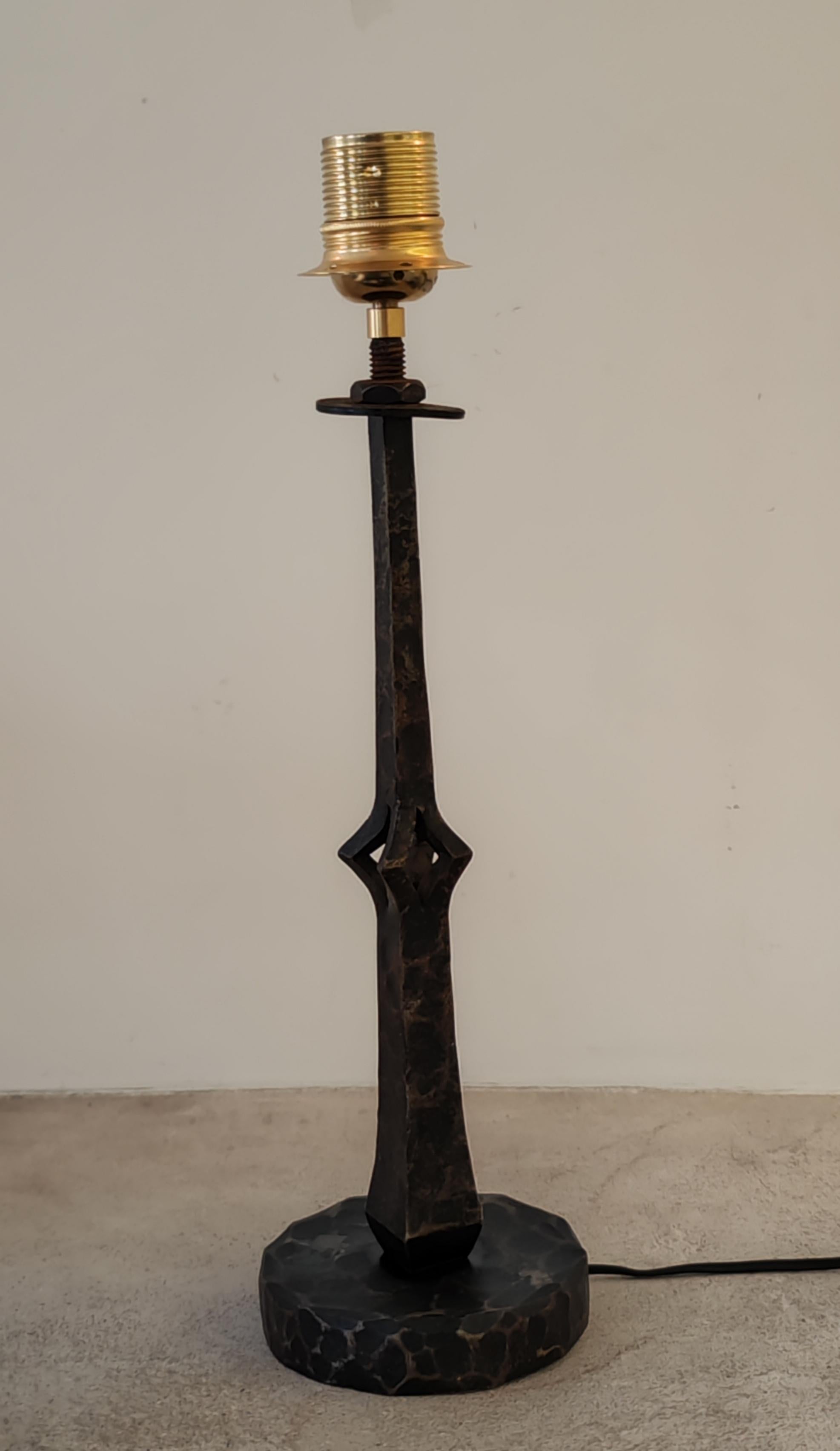 Diego Giacometti style wrought iron table lamp - 1950s - Italy - Brutalist style For Sale 9