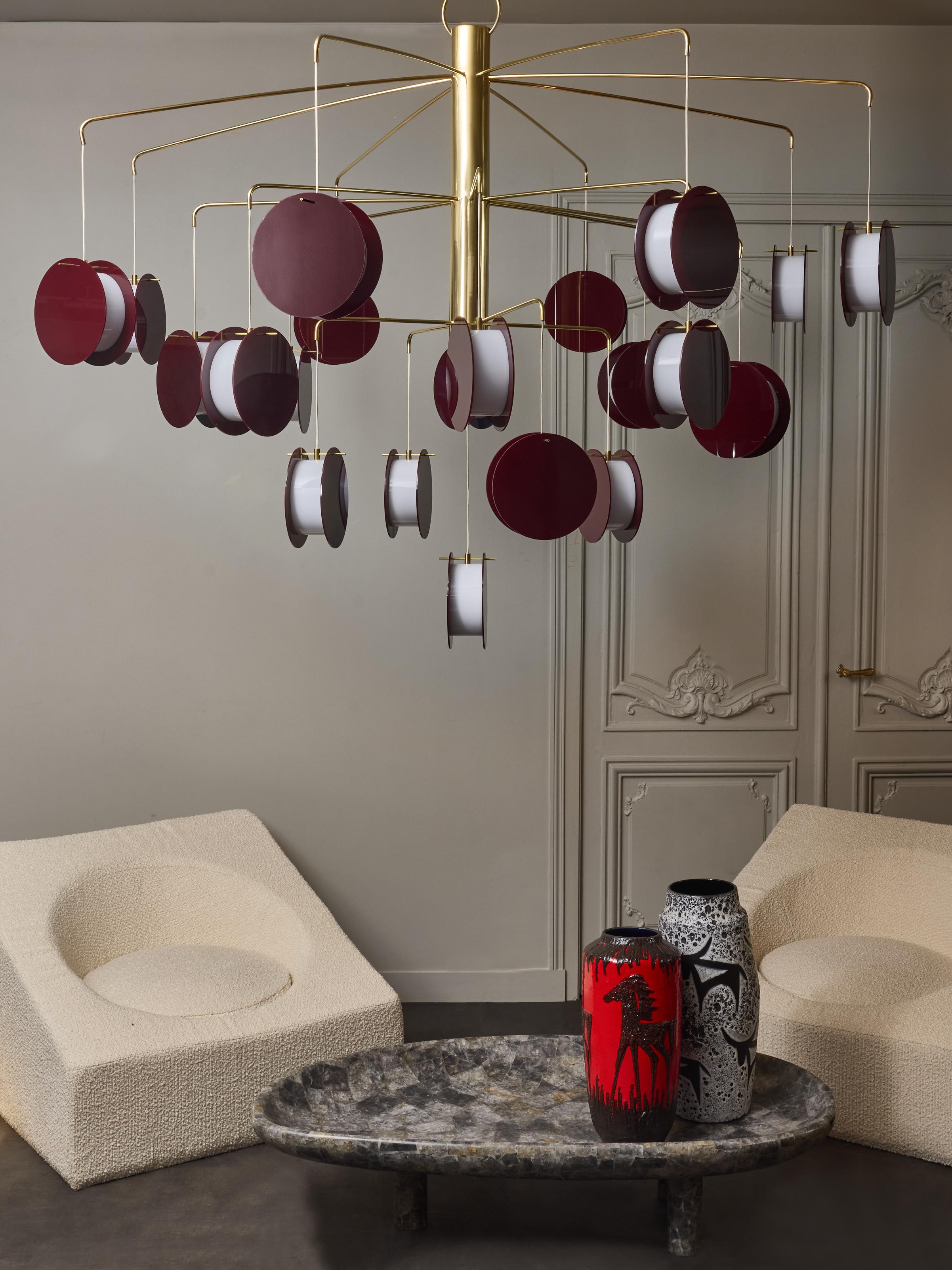Modern Diego Mardegan Nineteen Lights Large Plexi Chandelier For Sale