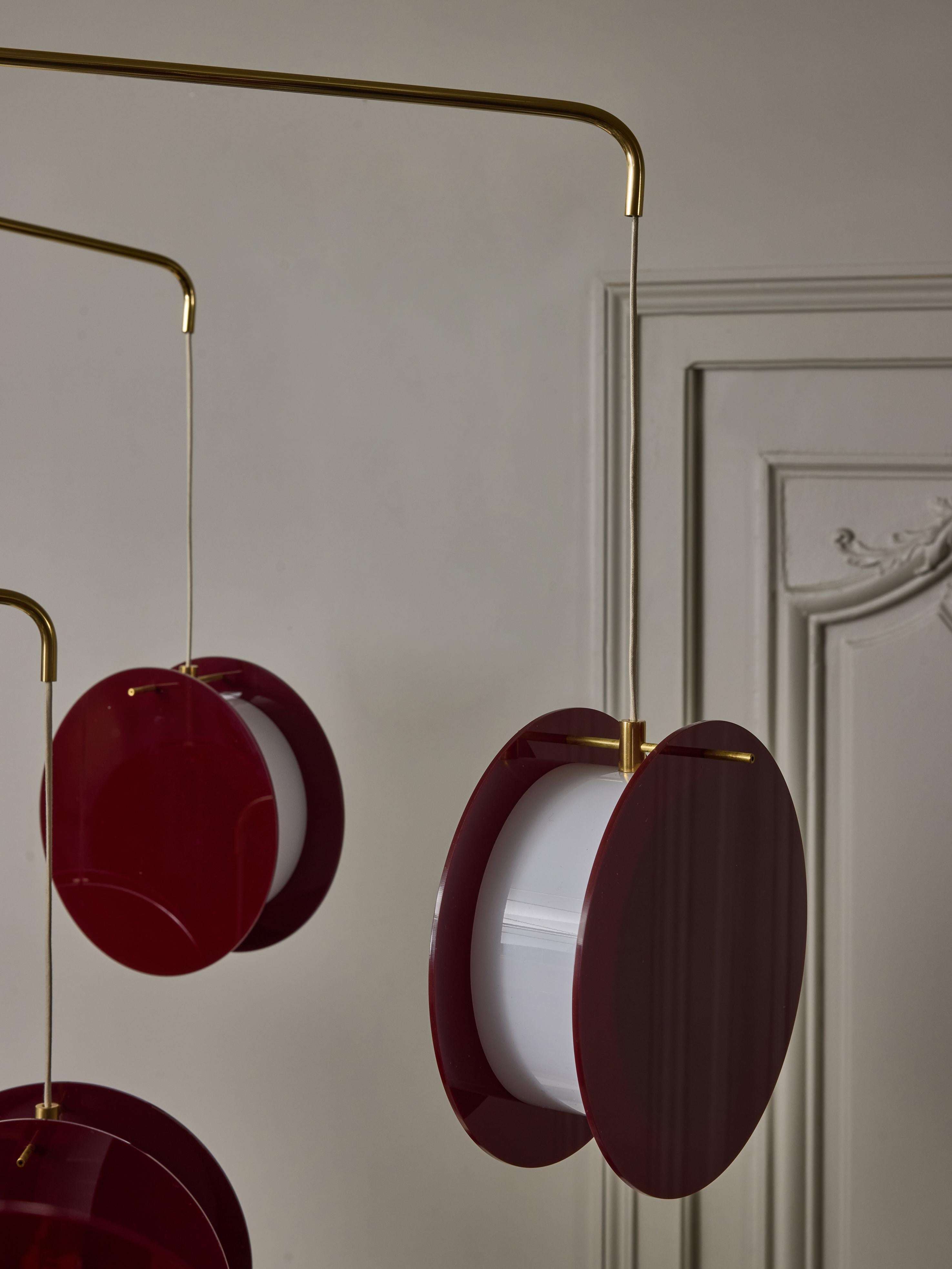 Contemporary Diego Mardegan Nineteen Lights Large Plexi Chandelier For Sale