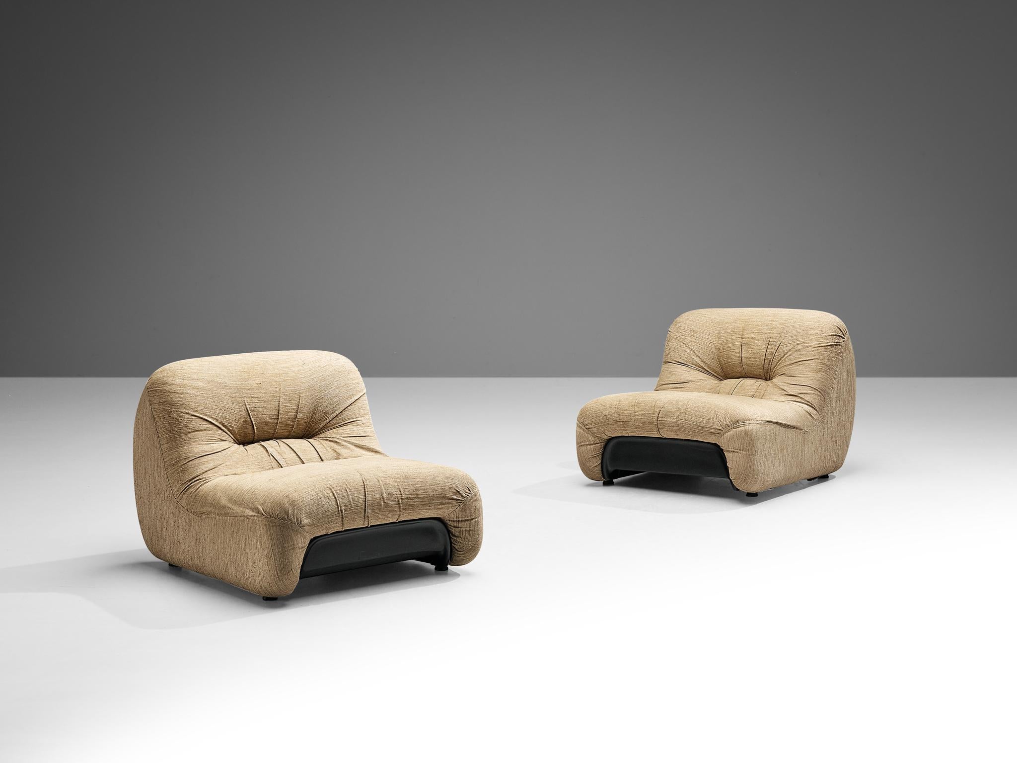 Diego Mattu for 1P, pair of 'Malù' lounge chairs, fabric, ABS plastic, Italy, 1969

Diego Mattu's Malù creation introduces exceptionally cozy lounge chairs produced by the Italian company 1P. These chairs are made to reach an ultimate level of