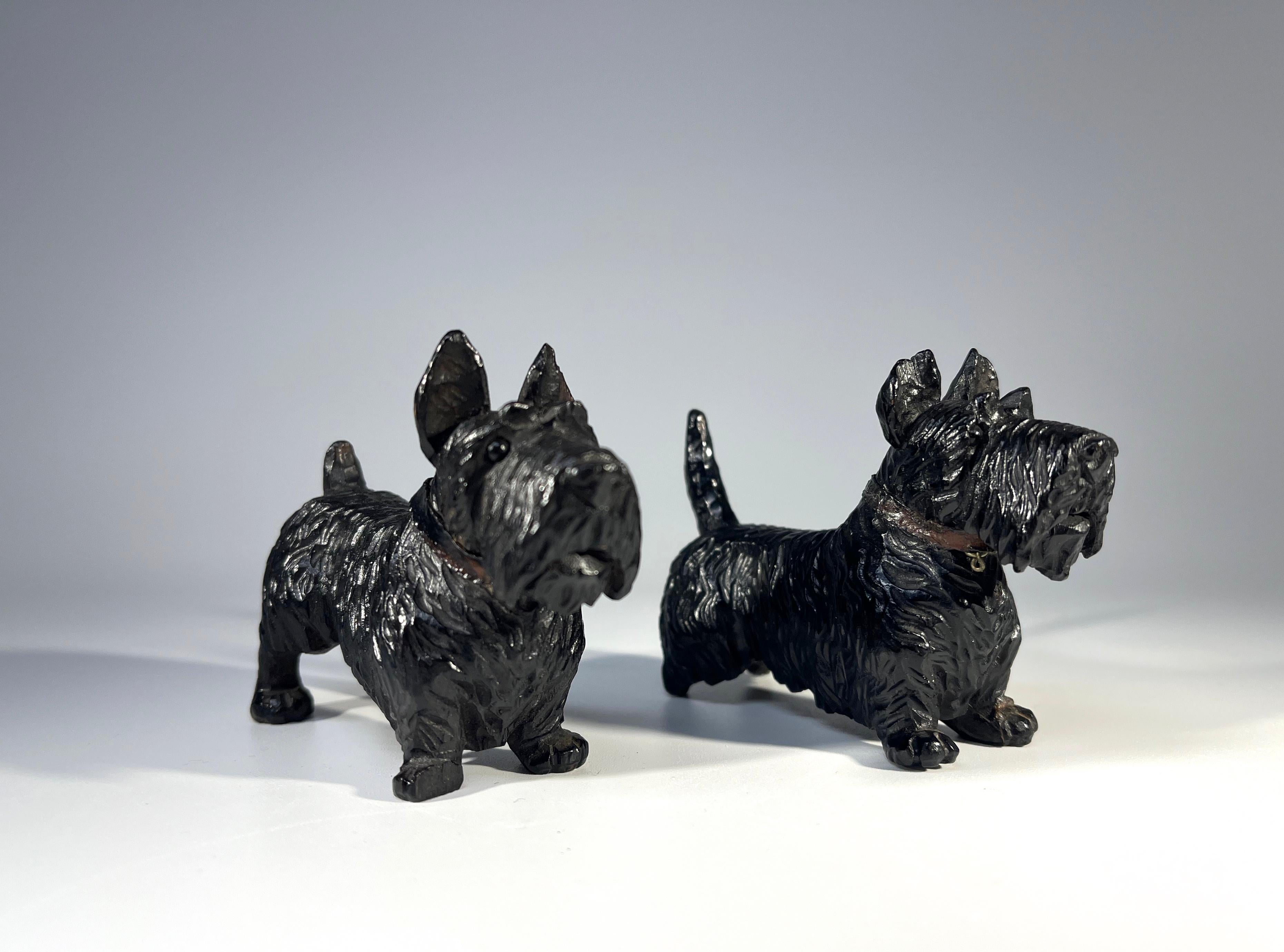 Mid-Century Modern Diehard Pair Of Miniature Black Forest Hand Carved Scottish Terrier Scottie Dogs