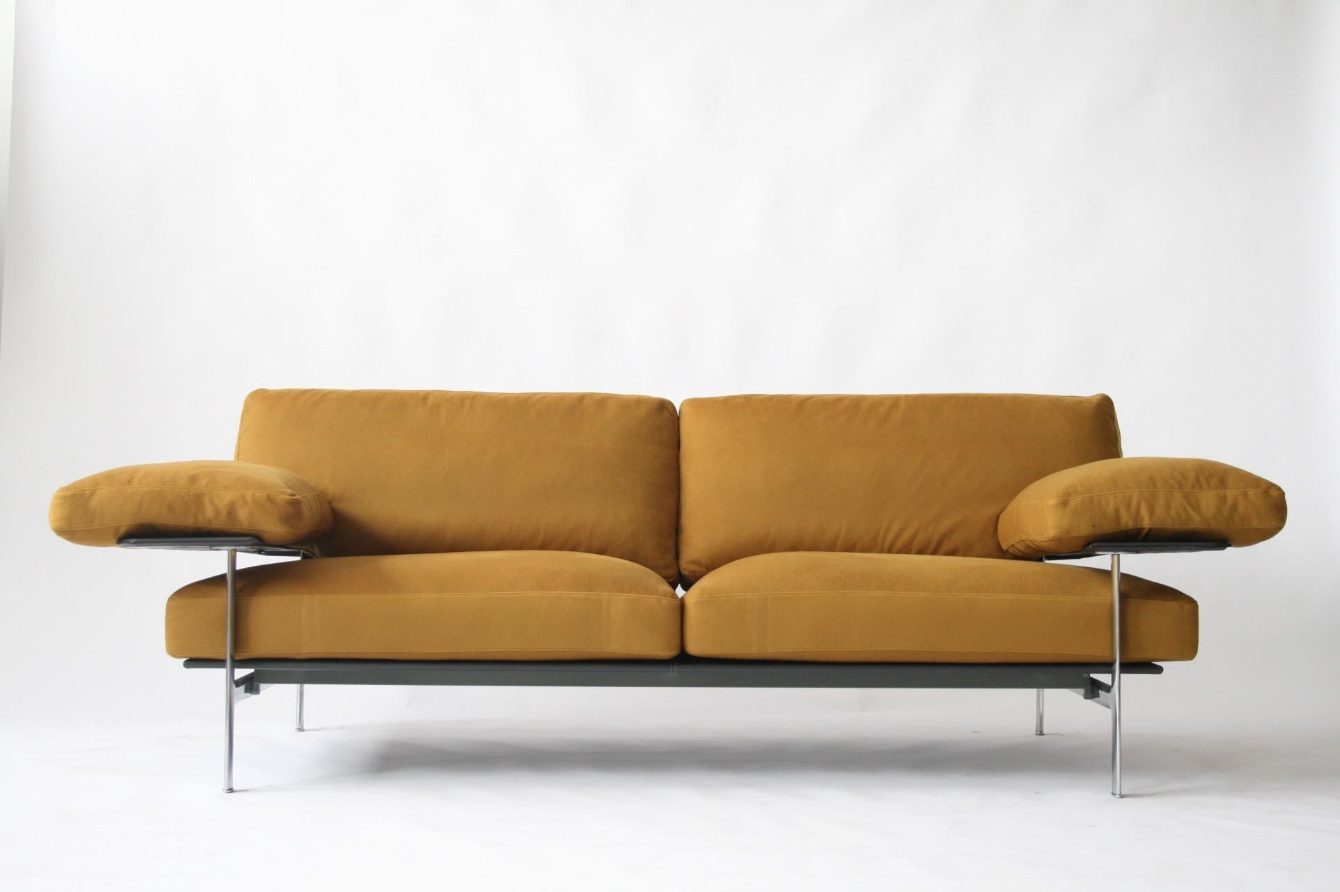 This is a Diesis sofa, designed by Antonio Citterio and Paolo Nava for B&B Italia. It is the epitome of innovative research and handcrafting skills and it has become a landmark in the history of furniture design. It is executed in polished aluminum