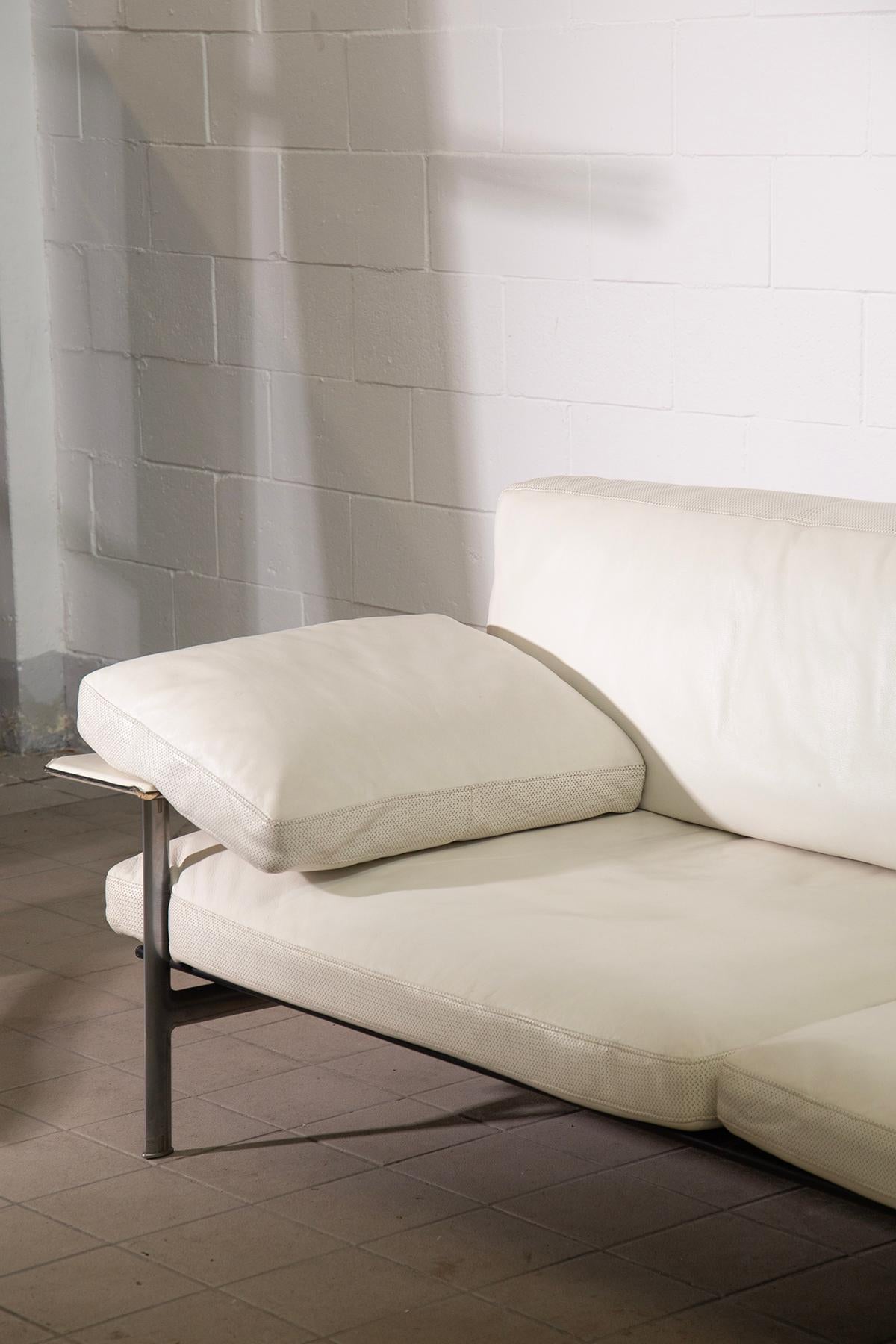 Postmoderno Diesis sofa for B&B by Paolo Nava and Citterio in white leather in vendita