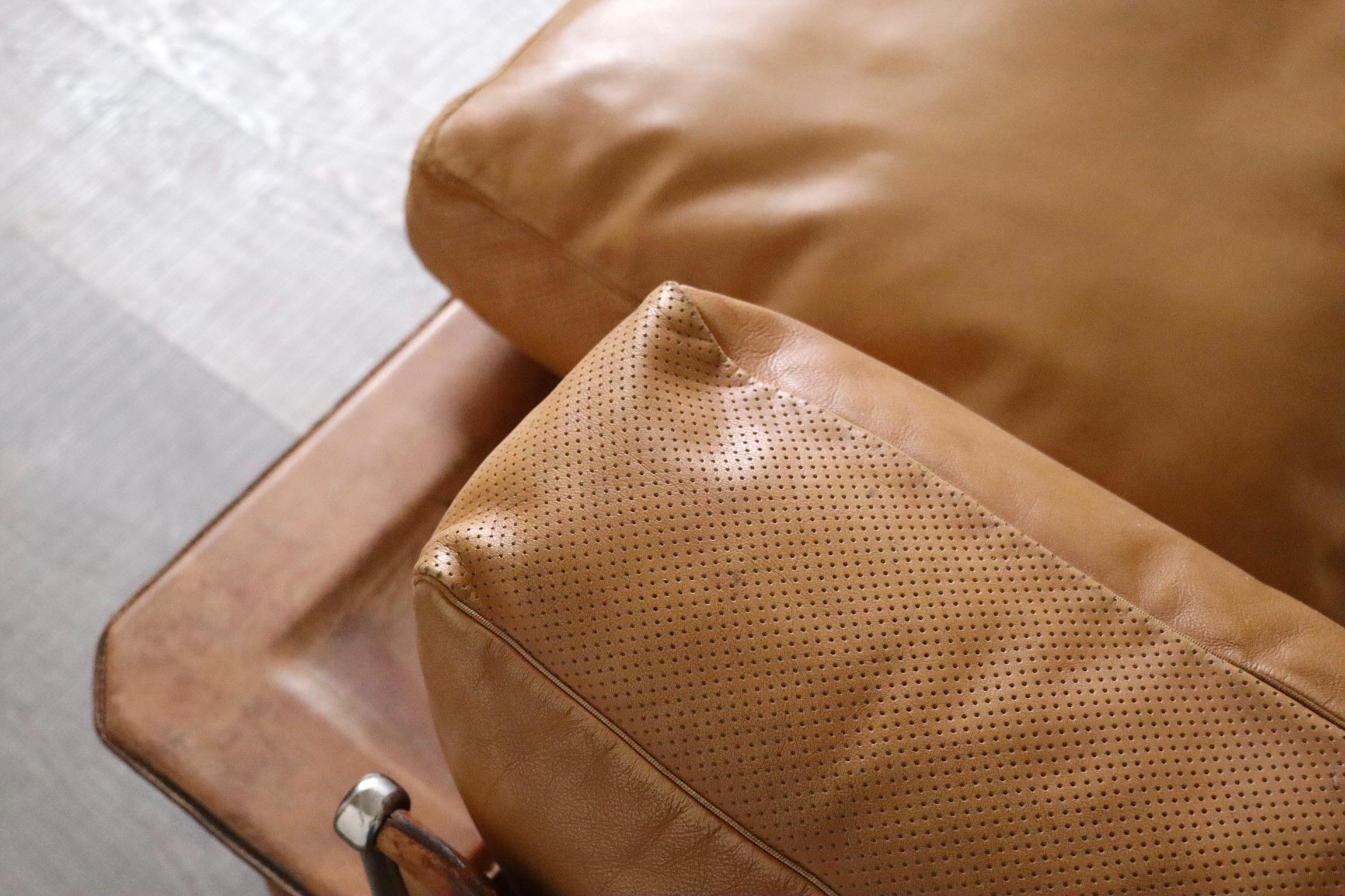 Diesis-Sofa aus hellbraunem Leder von Antonio Citterio für B&B Italia, 1970er Jahre im Angebot 1