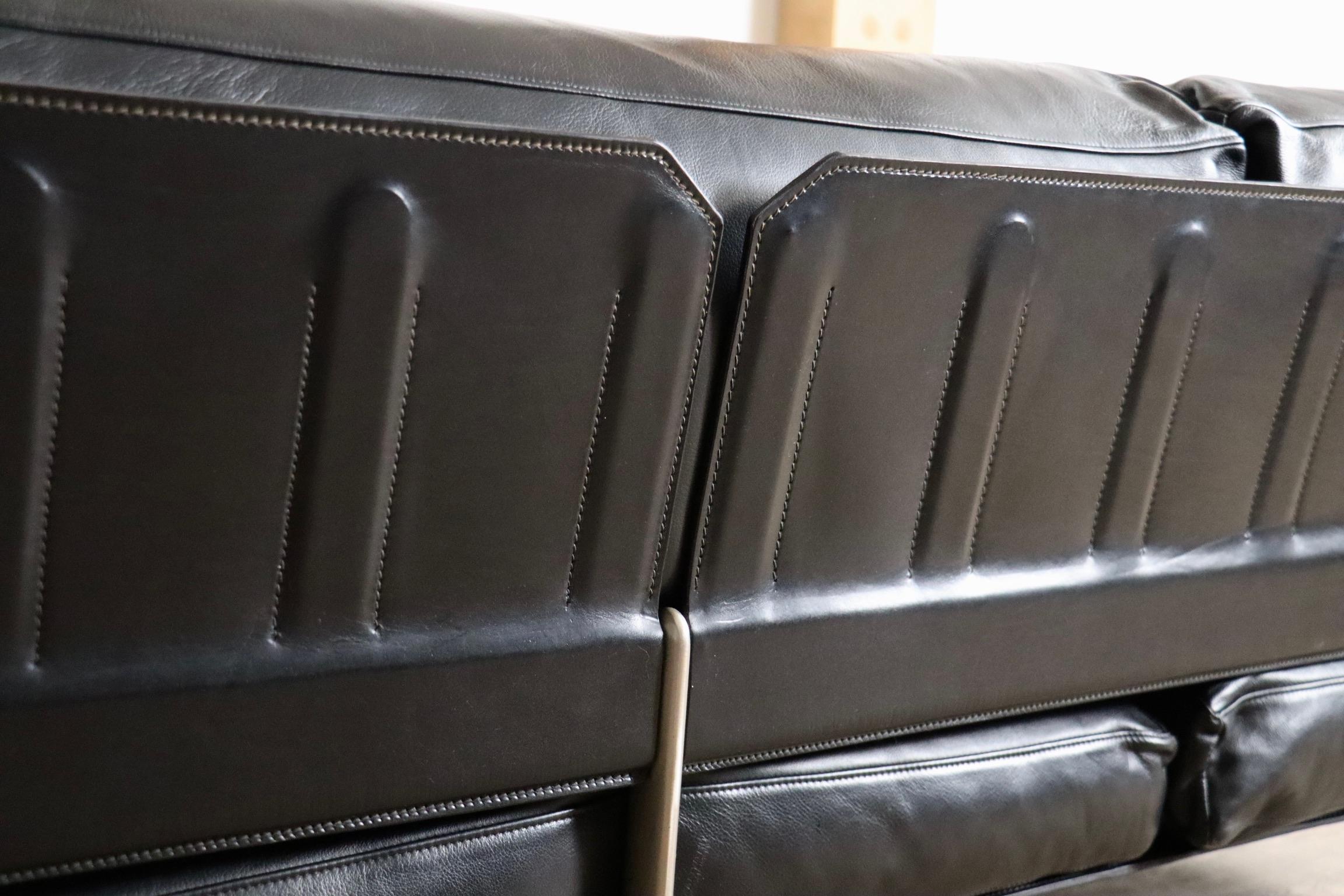 Diesis dreisitziges Sofa aus schwarzem Leder von Antonio Citterio für B&B Italia im Angebot 7