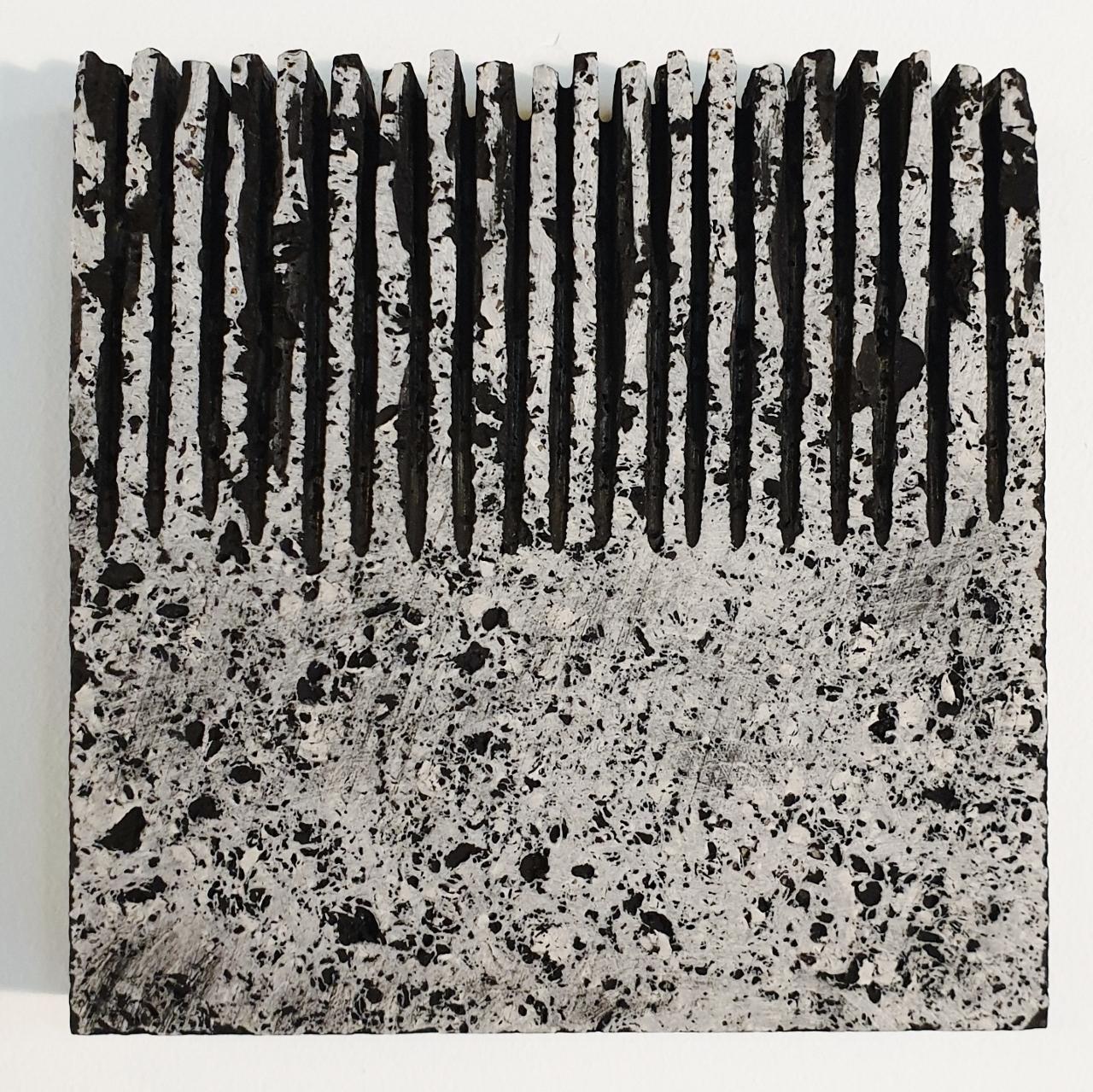Dieter Kränzlein Abstract Sculpture - o.T. (Bk15Hf) - grey black contemporary modern wall sculpture painting relief