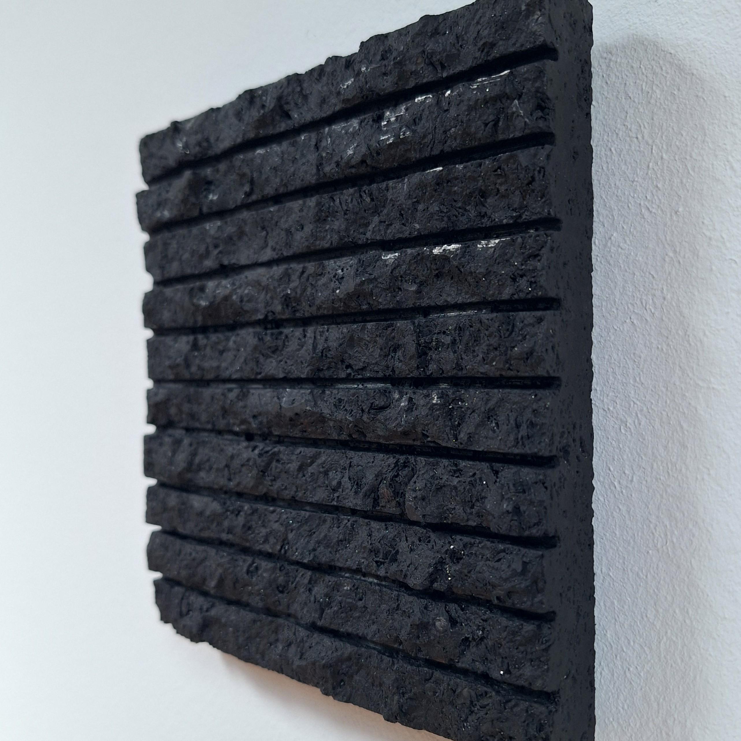 Kleine zeitgenössische moderne schwarze Wand Skulptur Malerei Relief BK15LH (Schwarz), Abstract Painting, von Dieter Kränzlein