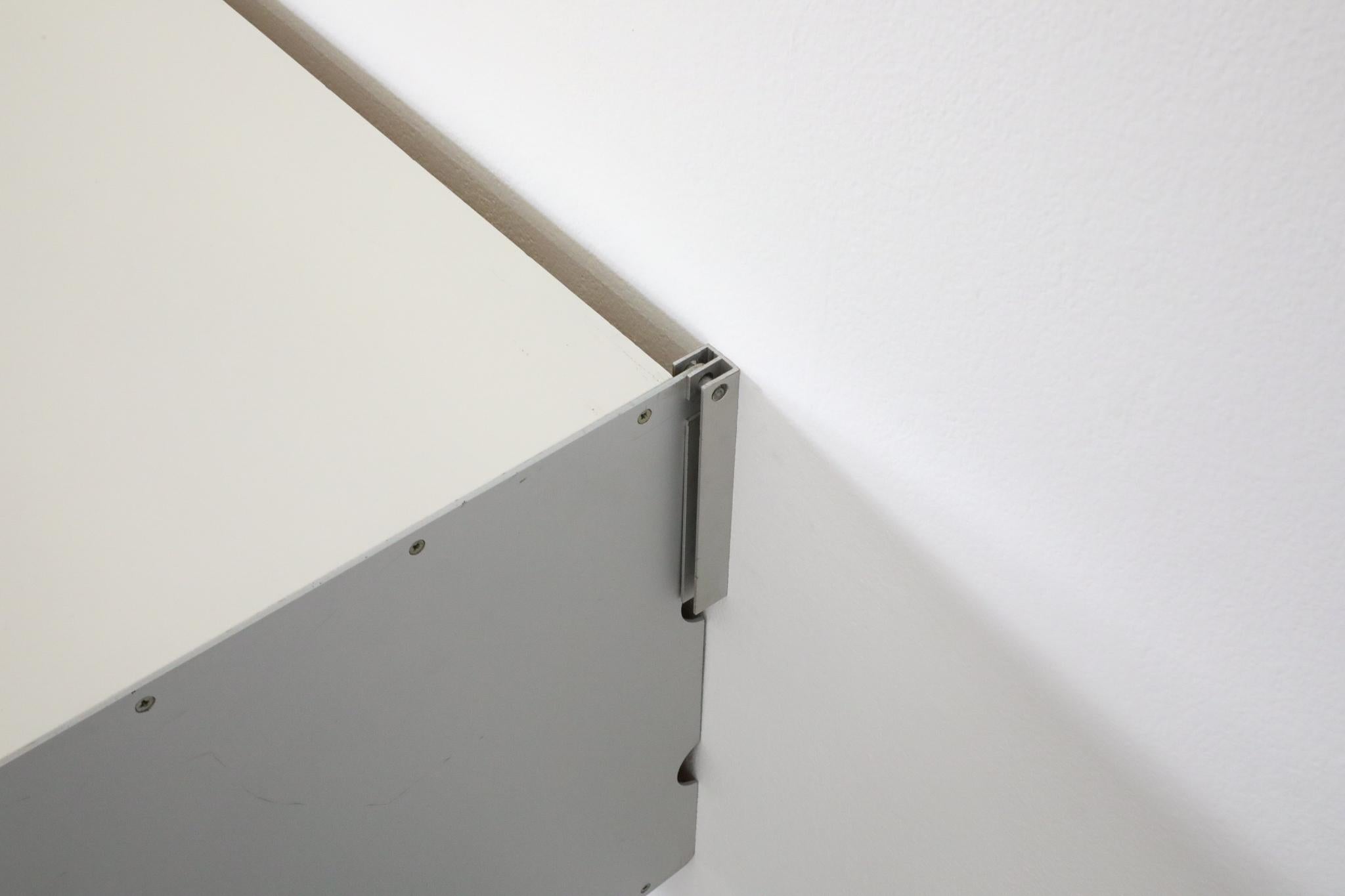 Dieter Rams ‘606 Series’ Shelving System, Floating Cabinets for Vitsoe For Sale 6