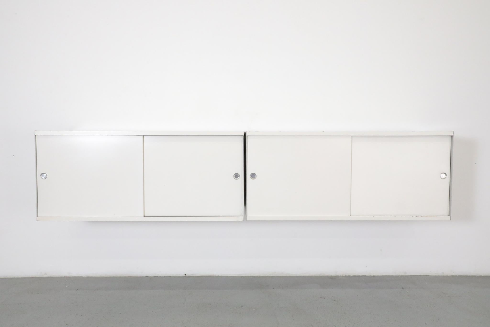Dieter Rams ‘606 Series’ Shelving System, Floating Cabinets for Vitsoe For Sale 1