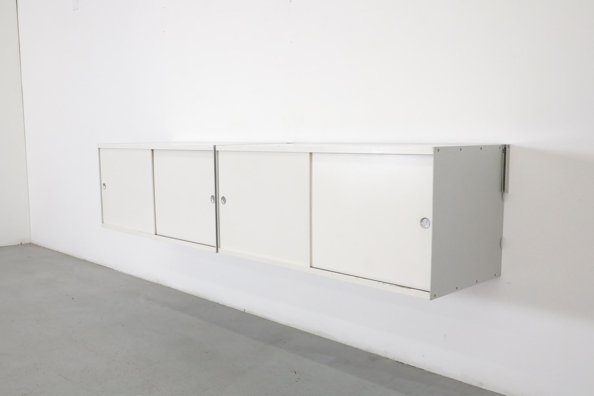 Dieter Rams ‘606 Series’ Shelving System, Floating Cabinets for Vitsoe For Sale 2