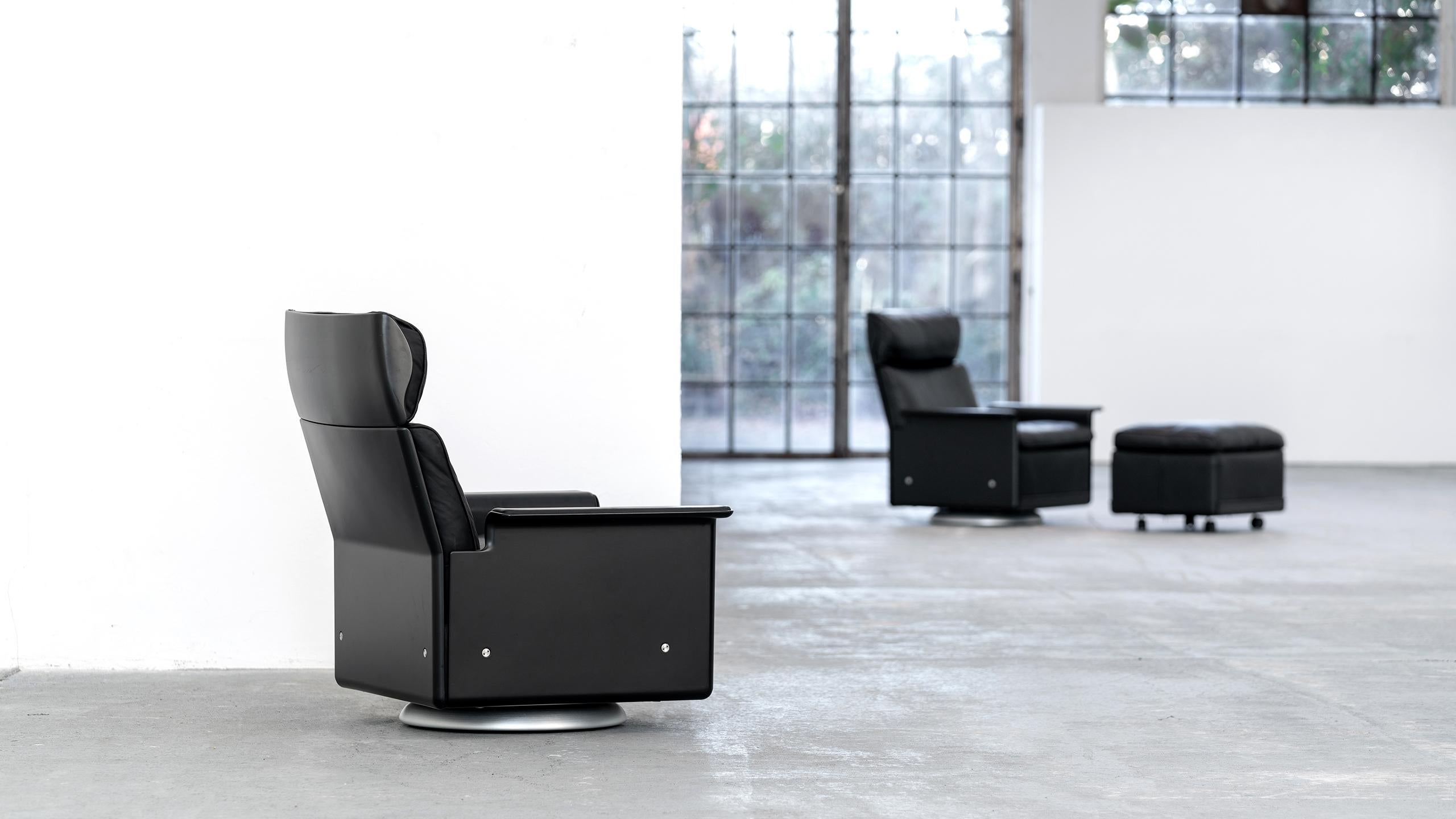 Dieter Rams, 620 Lounge Chair - rare Swivel Base by Vitsœ in black Leather, 1962 4