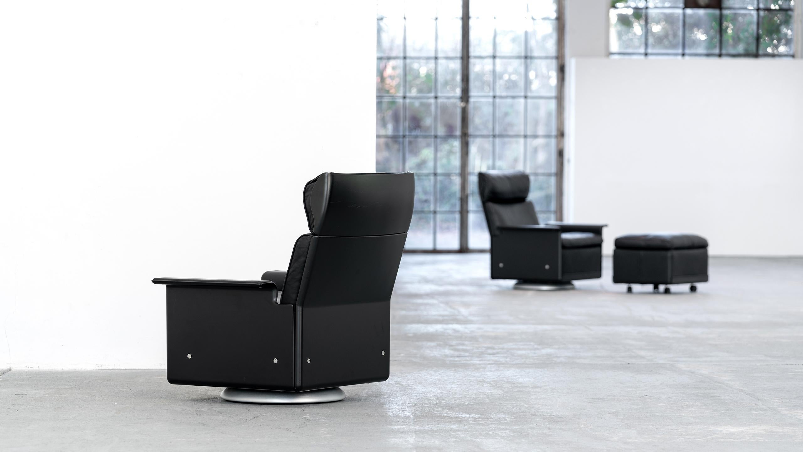 Dieter Rams, 620 Lounge Chair - rare Swivel Base by Vitsœ in black Leather, 1962 2