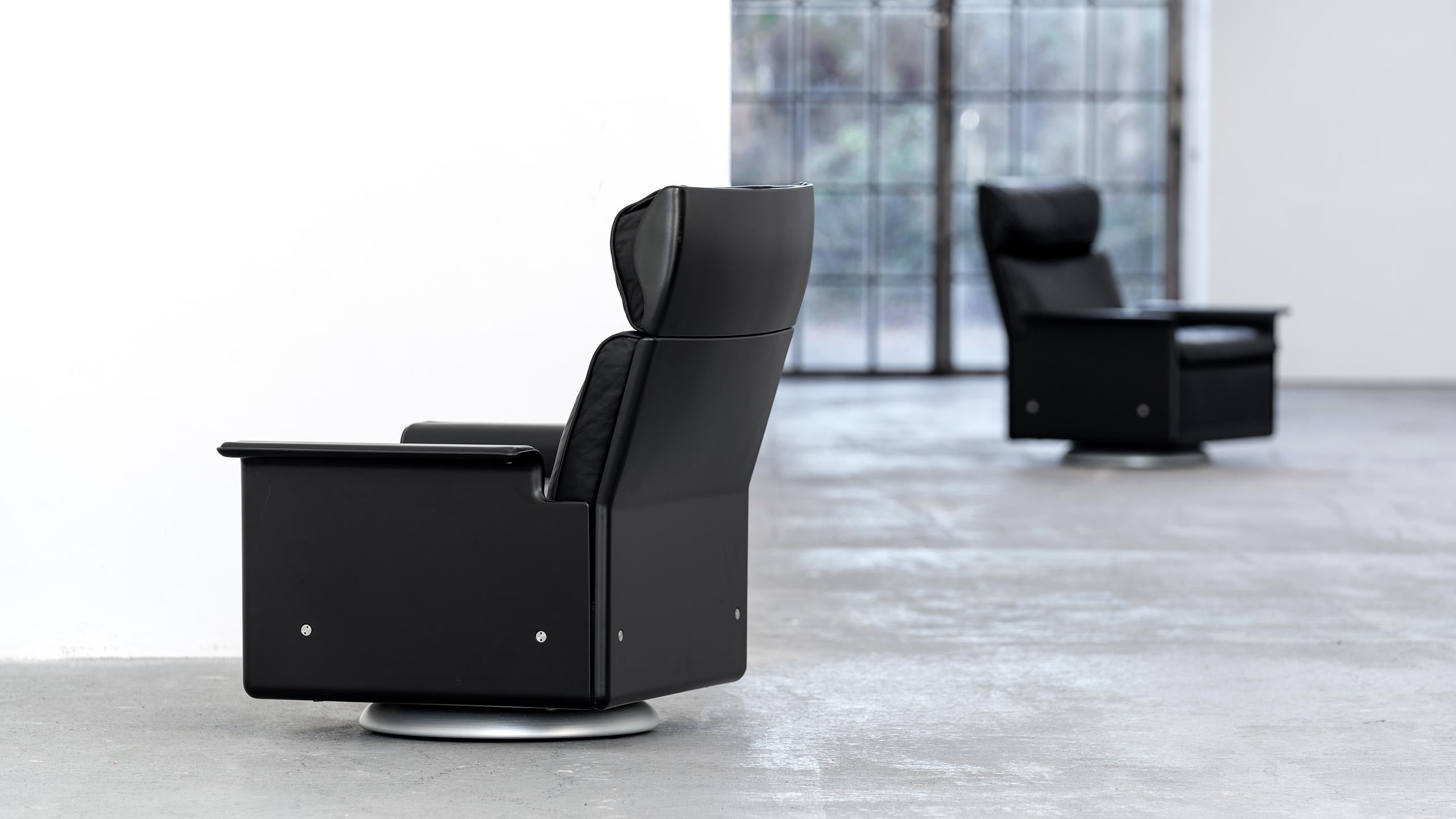 Dieter Rams, 620 Lounge Chair - rare Swivel Base by Vitsœ in black Leather, 1962 6