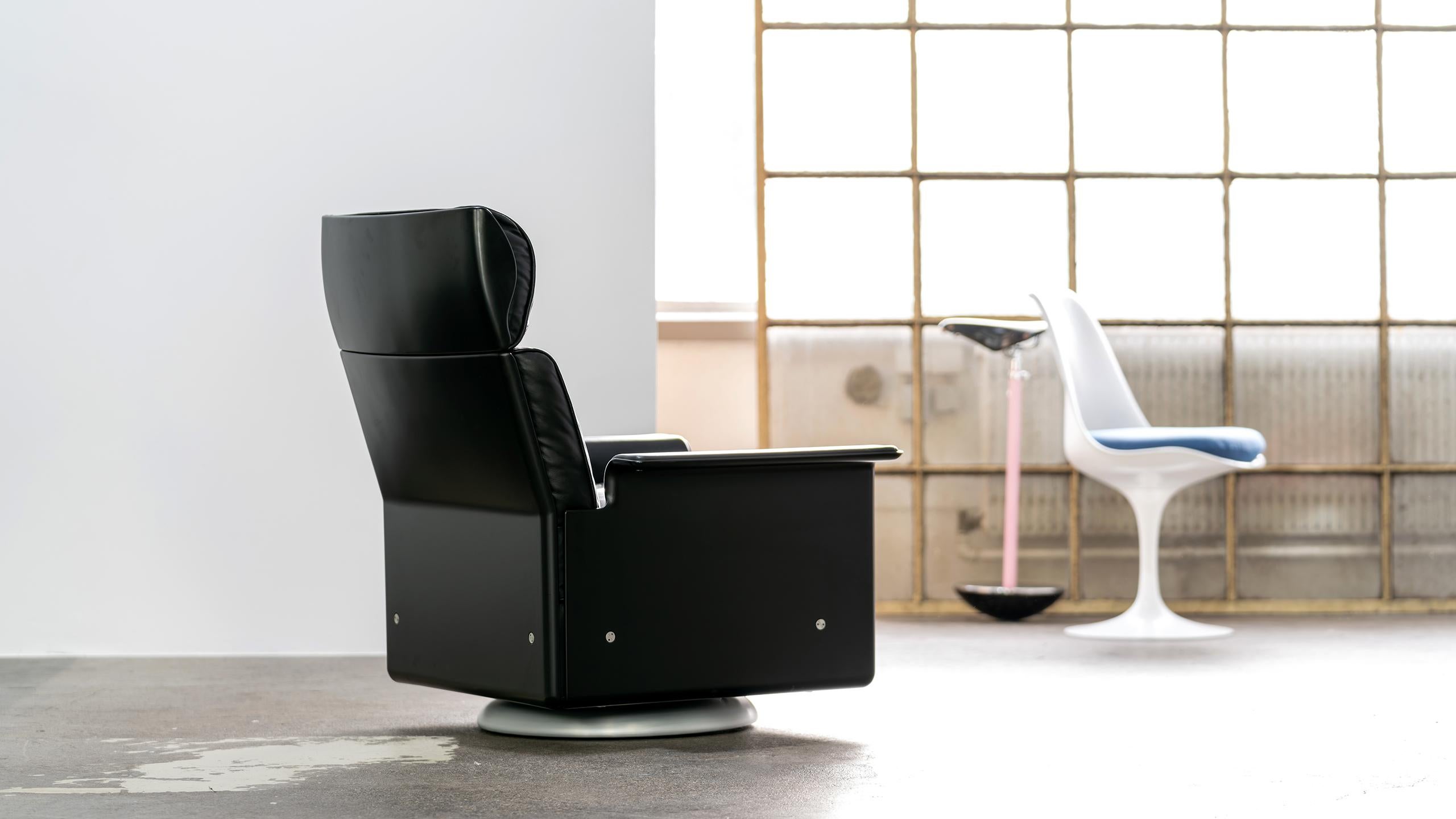 Dieter Rams 620 Lounge Chair Swivel Base by Vitsœ schwarz Leder 1962 Mid Century im Angebot 4