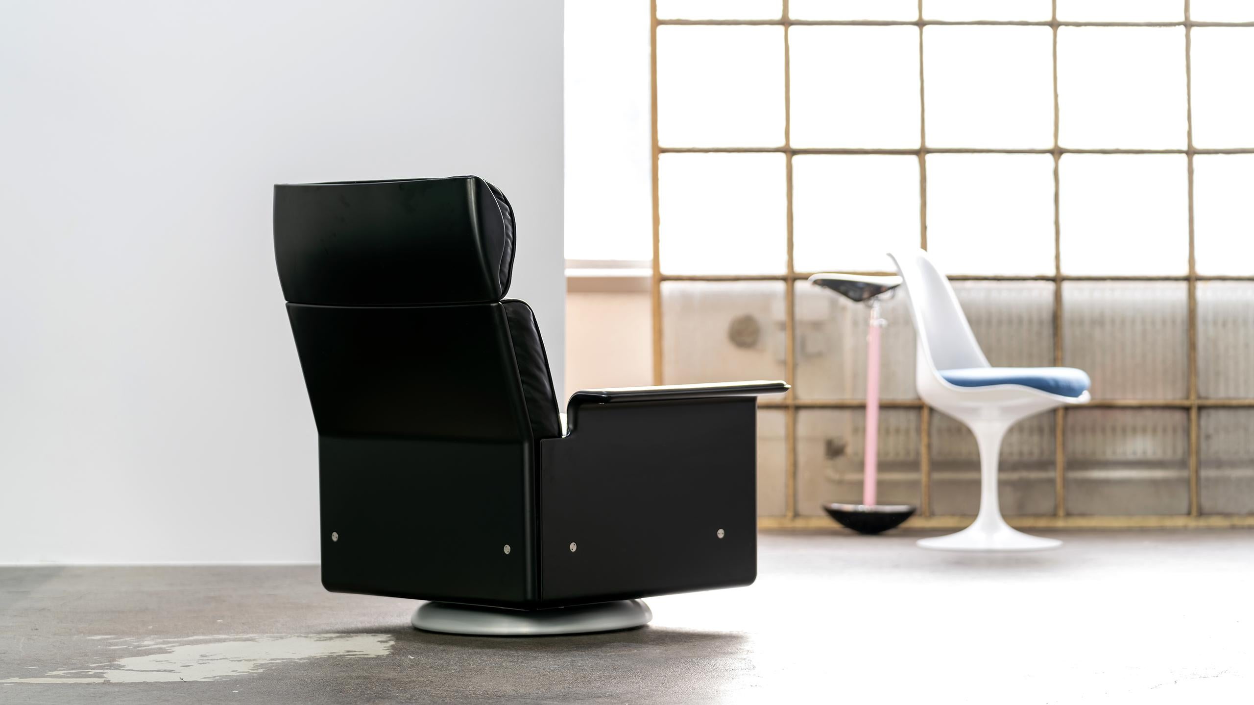 Dieter Rams 620 Lounge Chair Swivel Base by Vitsœ schwarz Leder 1962 Mid Century im Angebot 5