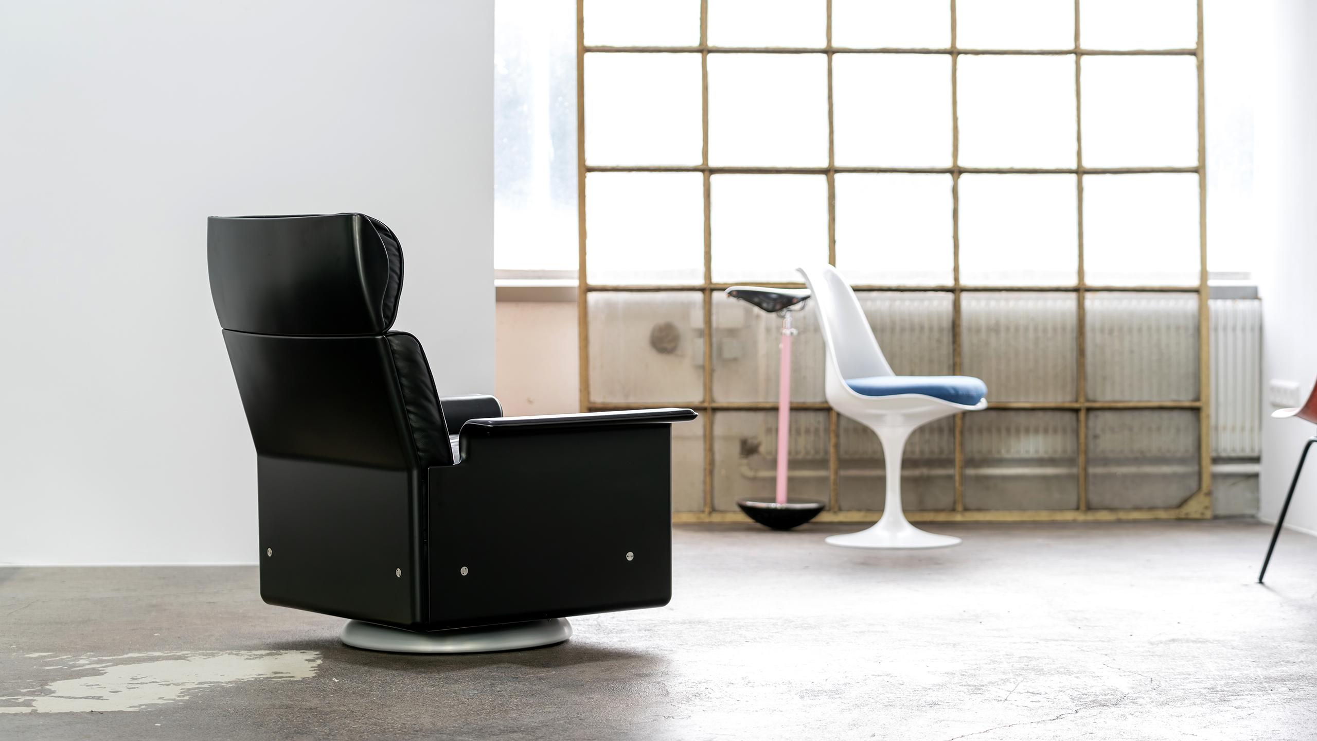 Dieter Rams 620 Lounge Chair Swivel Base by Vitsœ schwarz Leder 1962 Mid Century im Angebot 9