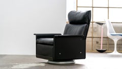 Dieter Rams 620 Lounge Chair Swivel Base by Vitsœ pelle nera 1962 Mid Century