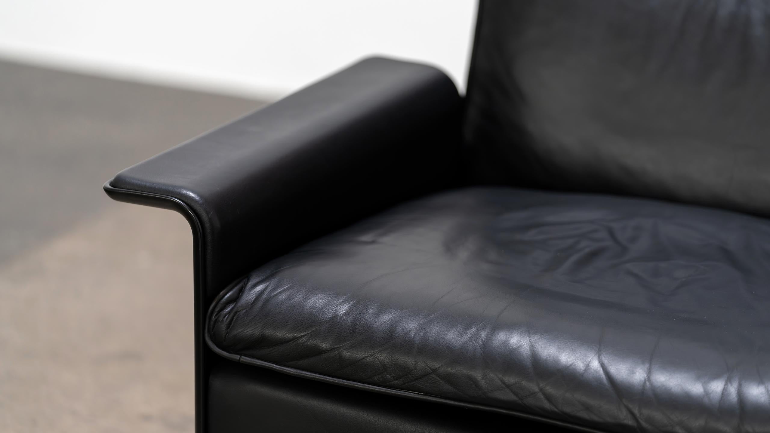 Dieter Rams 620 Lounge Chair Swivel Base by Vitsœ schwarz Leder 1962 Mid Century im Zustand „Gut“ im Angebot in Munster, NRW