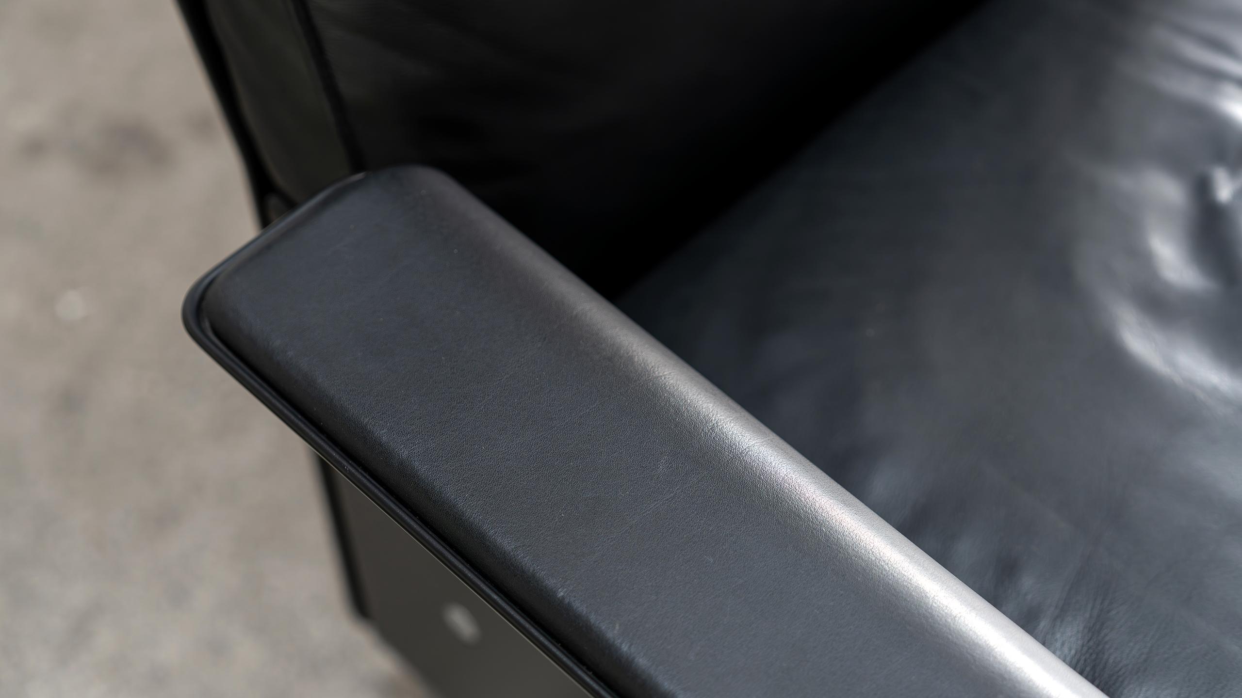 Dieter Rams 620 Lounge Chair Swivel Base by Vitsœ schwarz Leder 1962 Mid Century im Angebot 1