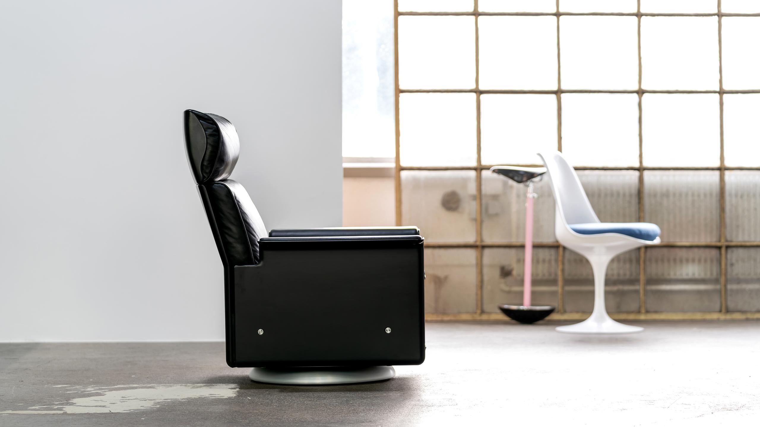 Dieter Rams 620 Lounge Chair Swivel Base by Vitsœ schwarz Leder 1962 Mid Century im Angebot 2