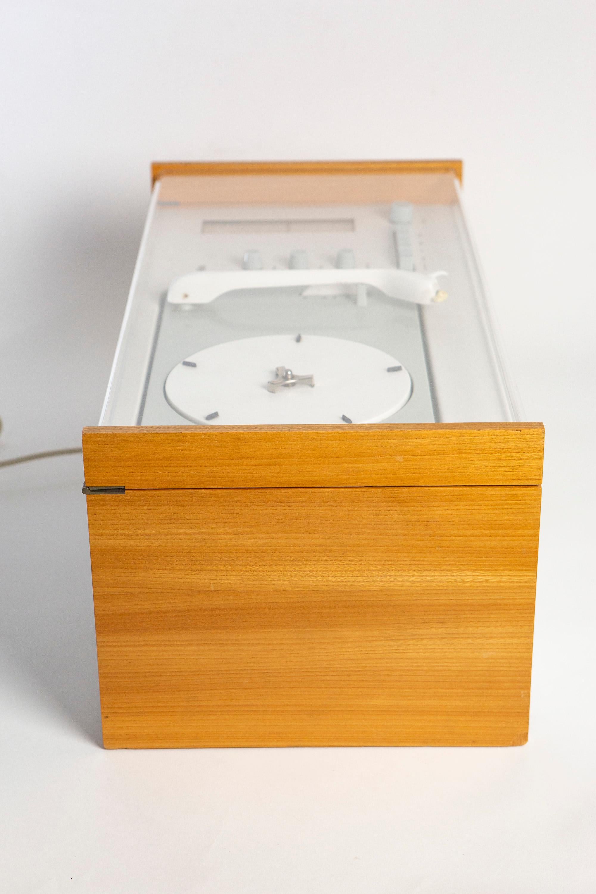 Dieter Rams and Hans Gugelot, SK 5 Phonosuper Radiogram Braun AG Germany, 1958 2