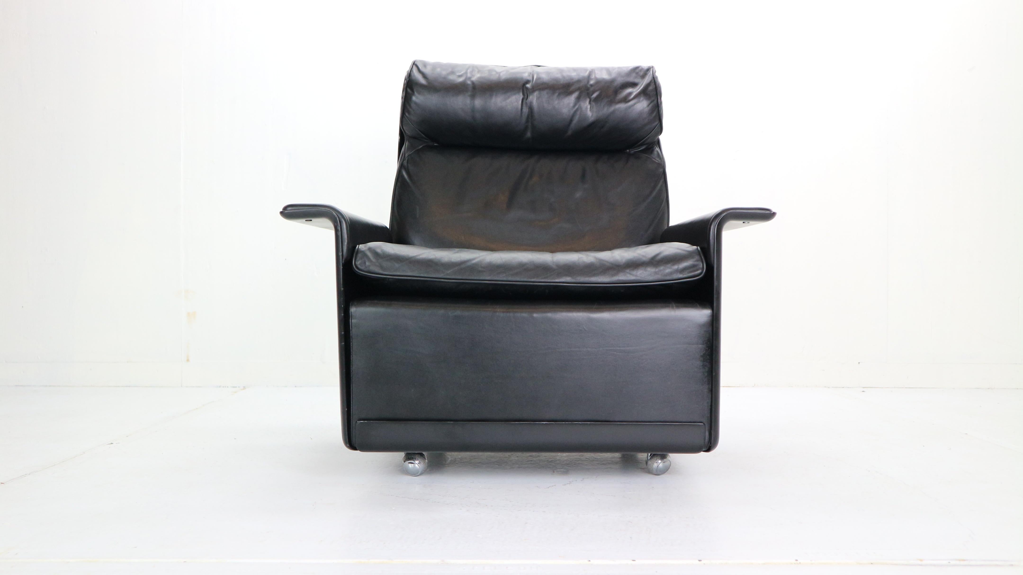 Mid-Century Modern Dieter Rams Black Leather Lounge Chair Model-620 for Vitsœ, 1970s