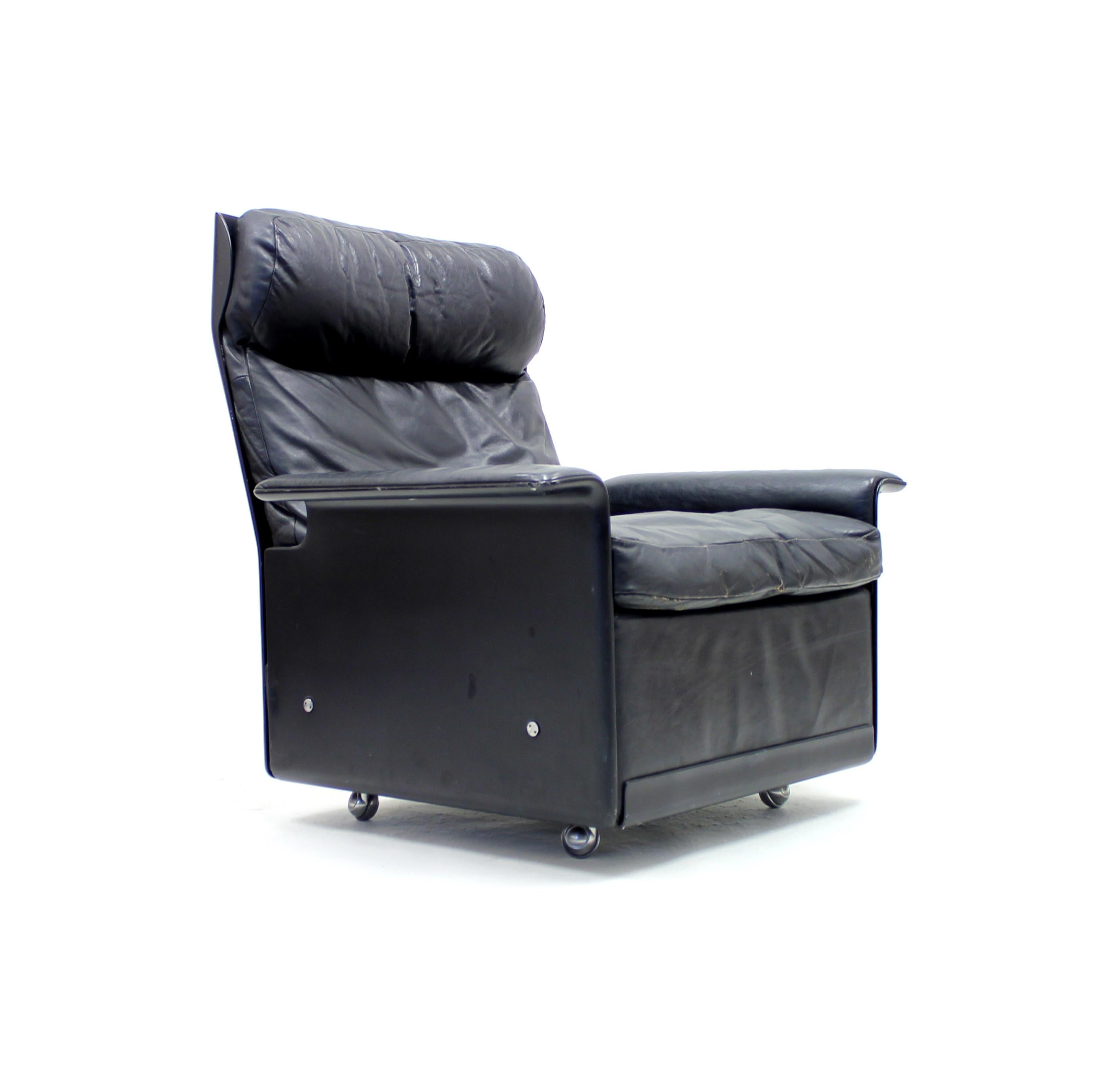 Dieter Rams, Black Leather Lounge Chair Model 620, Vitsœ, 1970s In Good Condition In Uppsala, SE